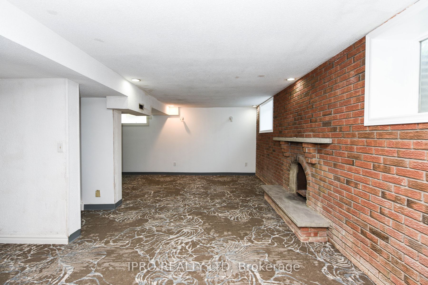 13788 Kennedy Rd