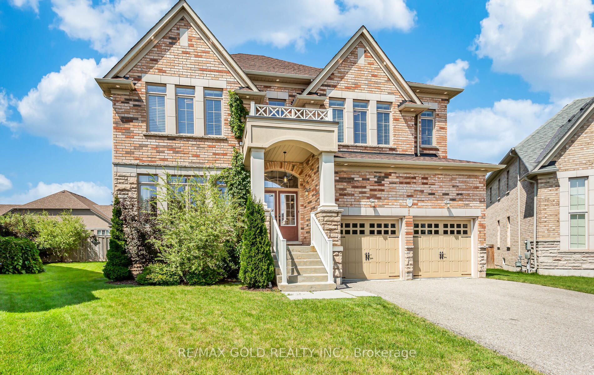 28 Ivanhoe Crt