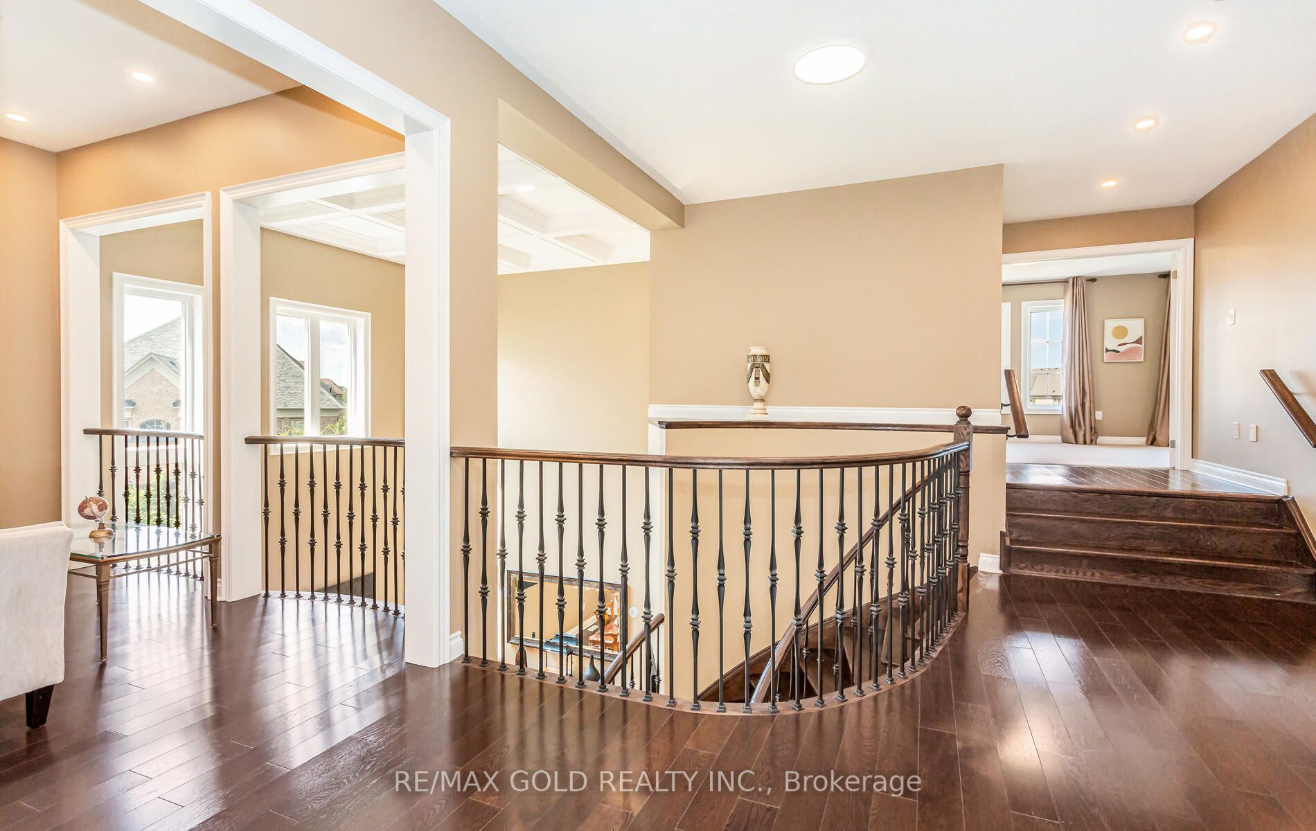 28 Ivanhoe Crt