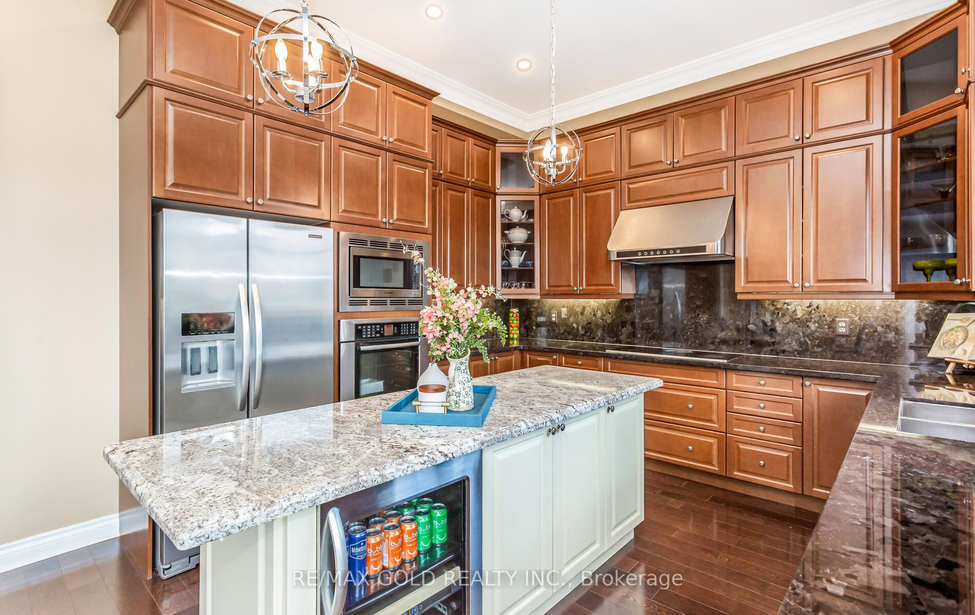 28 Ivanhoe Crt