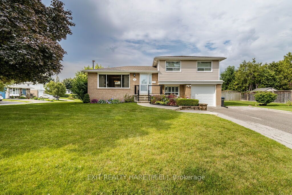 11 Parkend Ave