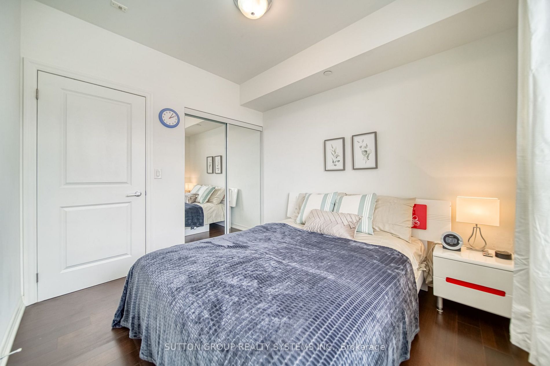 3563 Lake Shore Blvd W, #304