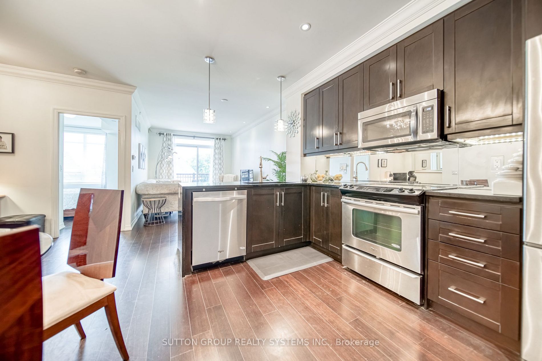 3563 Lake Shore Blvd W, #304