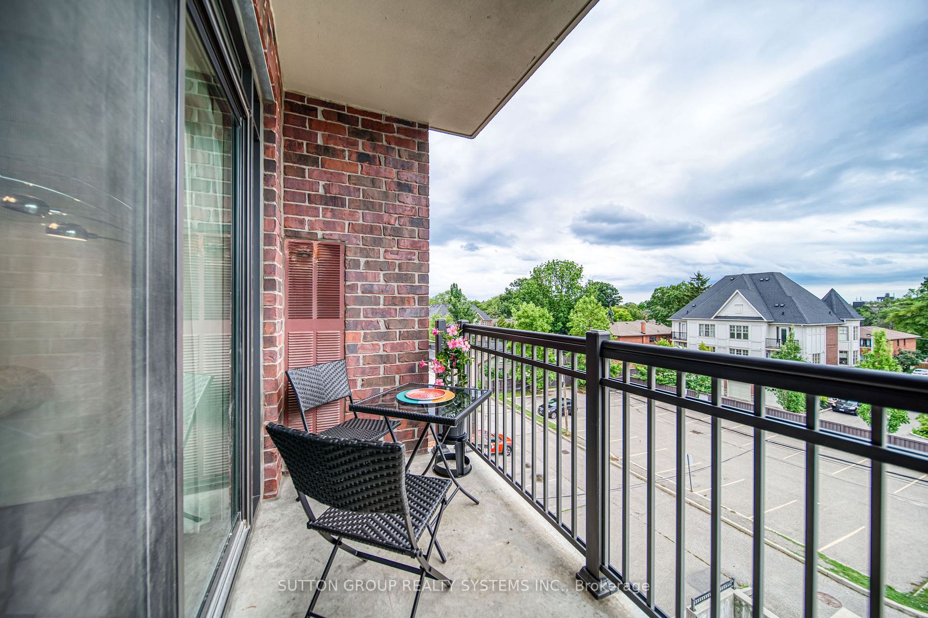 3563 Lake Shore Blvd W, #304