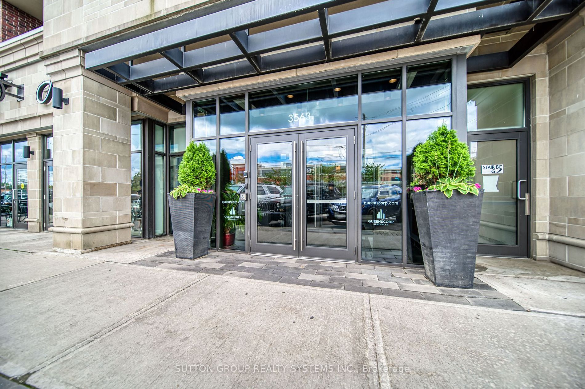 3563 Lake Shore Blvd W, #304