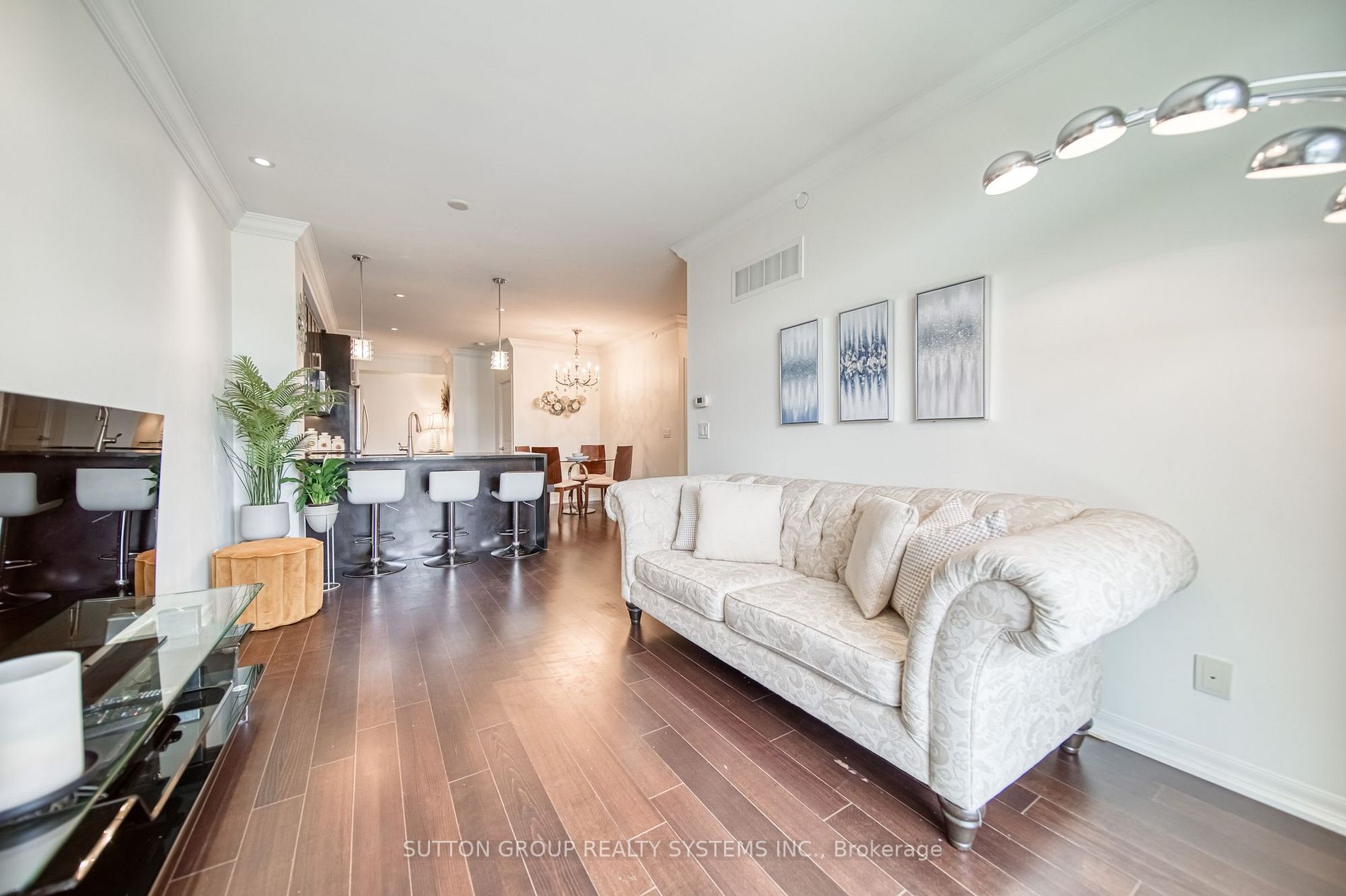 3563 Lake Shore Blvd W, #304