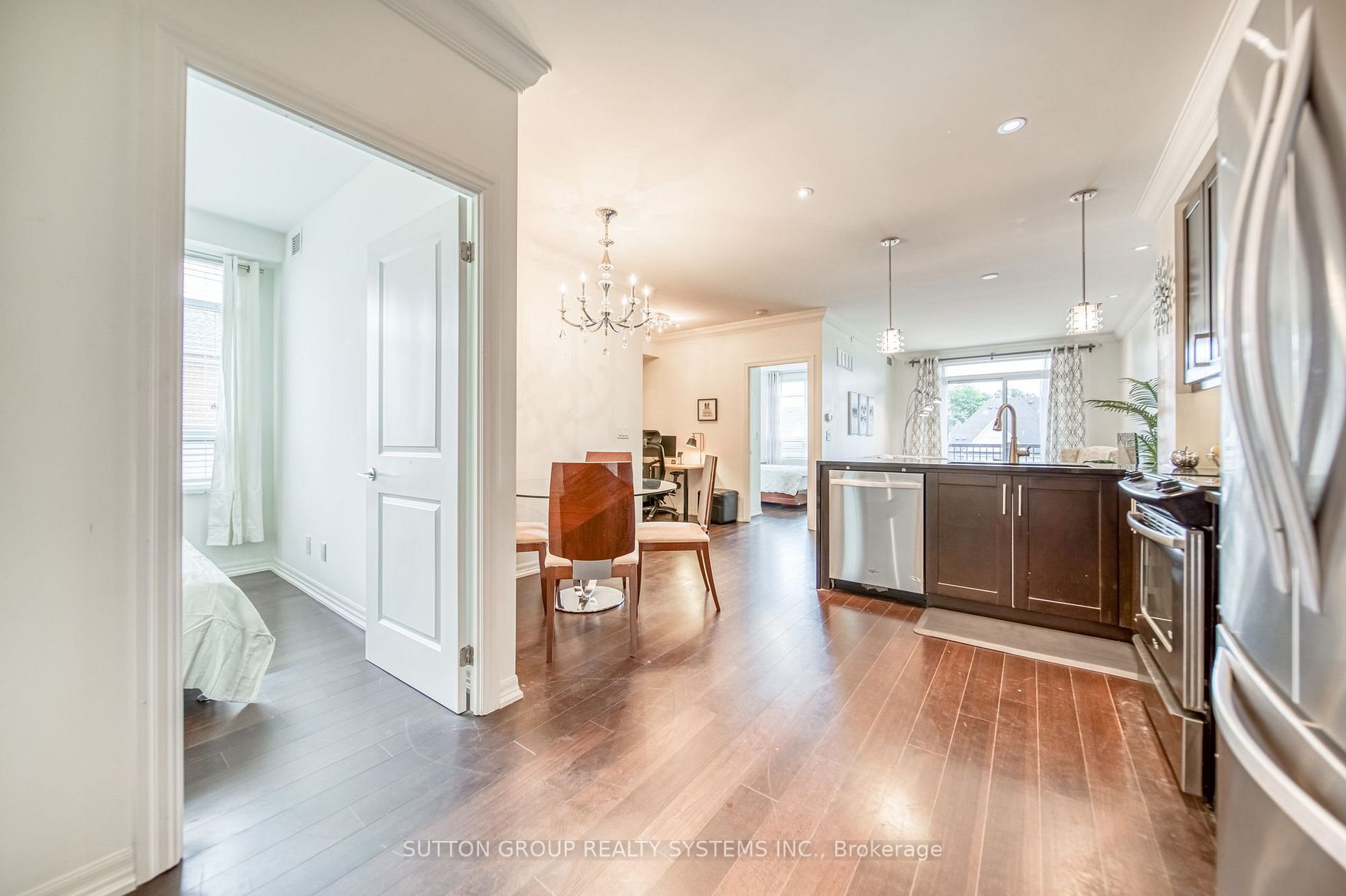 3563 Lake Shore Blvd W, #304