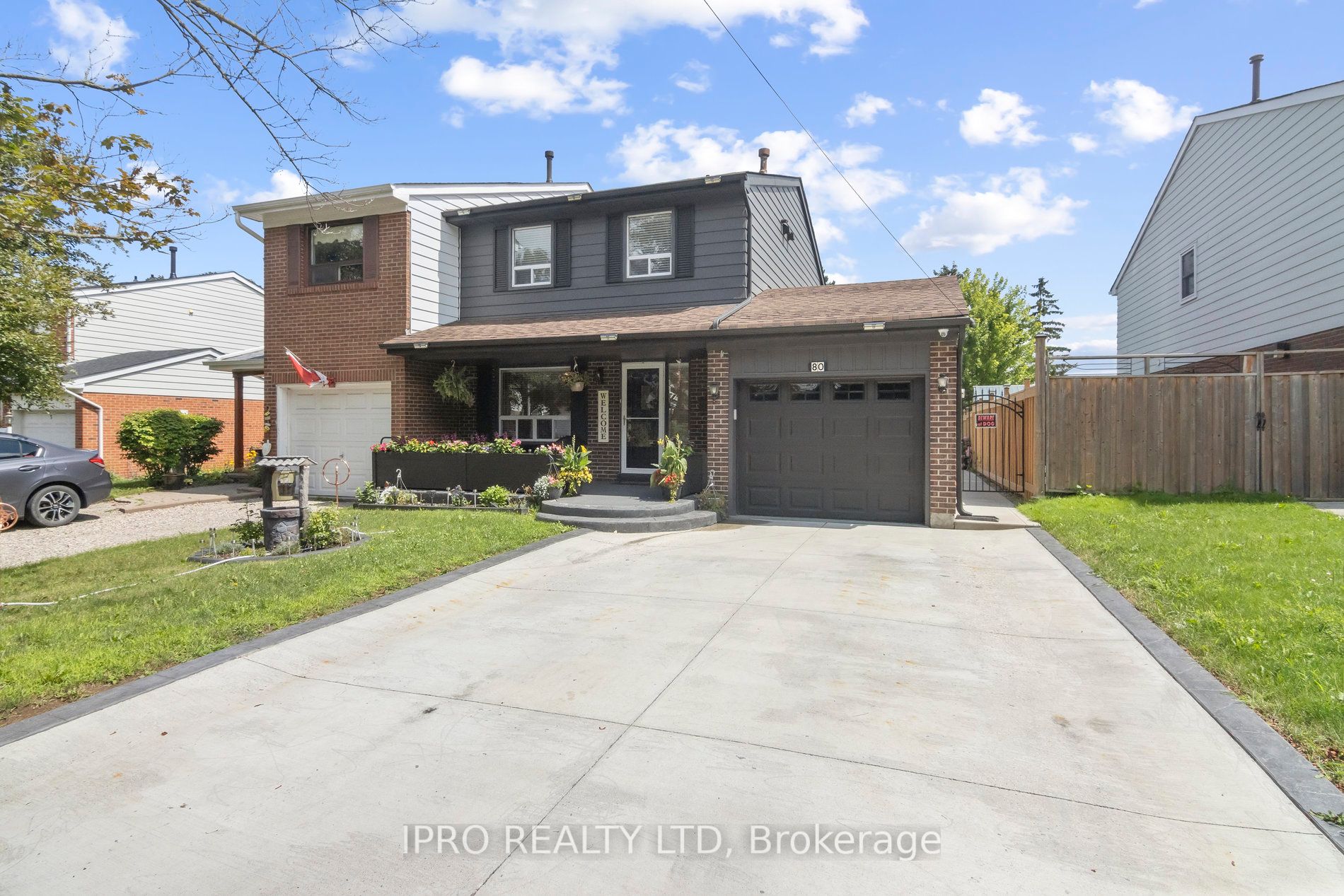 80 Longbourne Crescent
