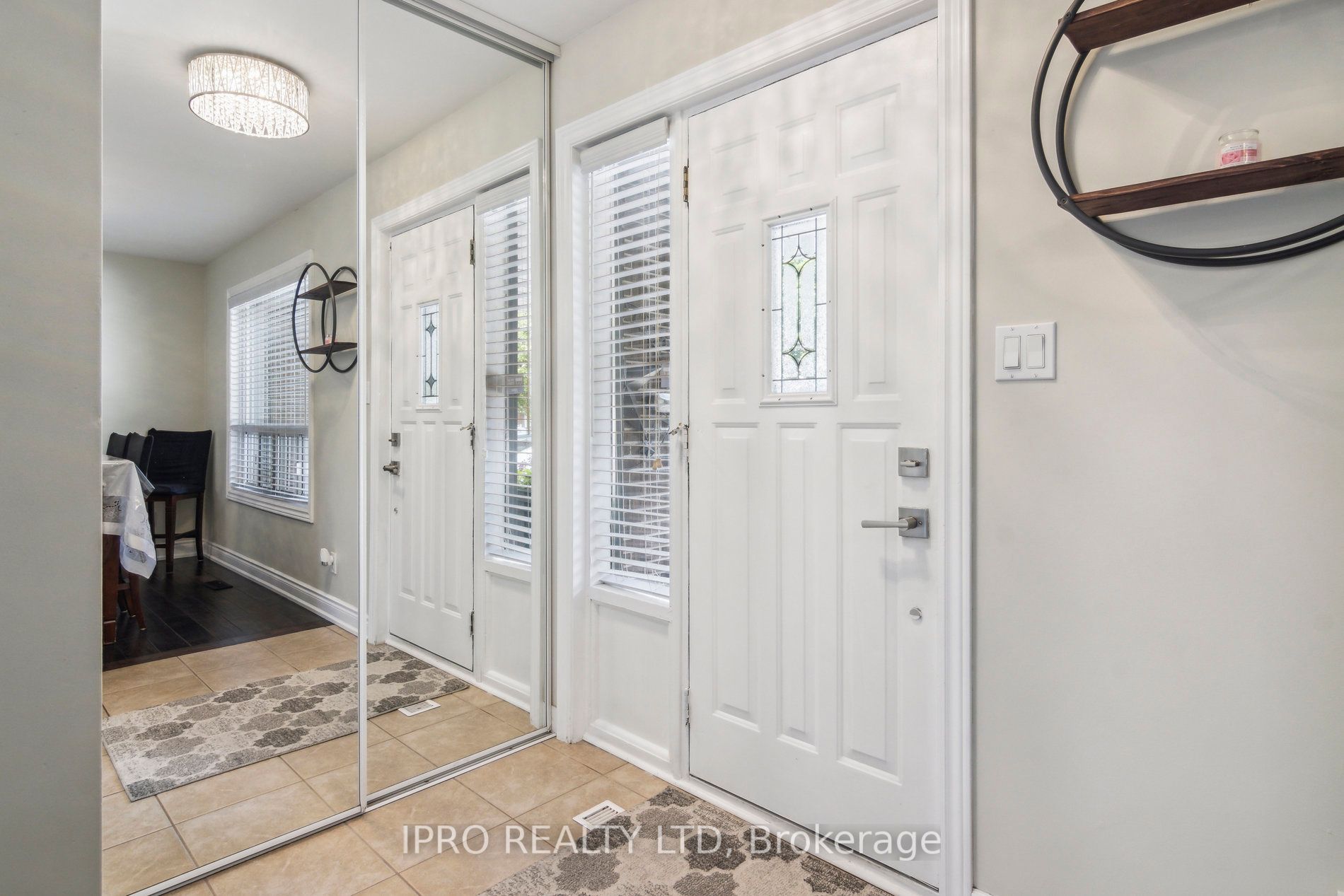 80 Longbourne Crescent