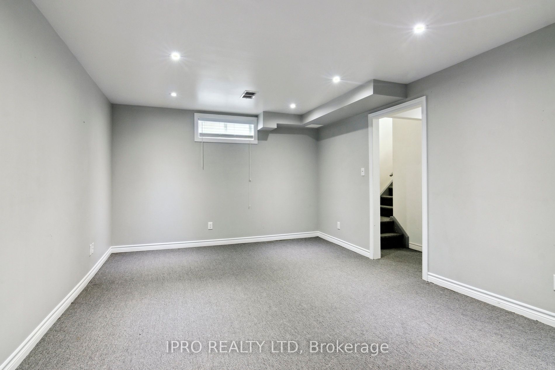 80 Longbourne Crescent