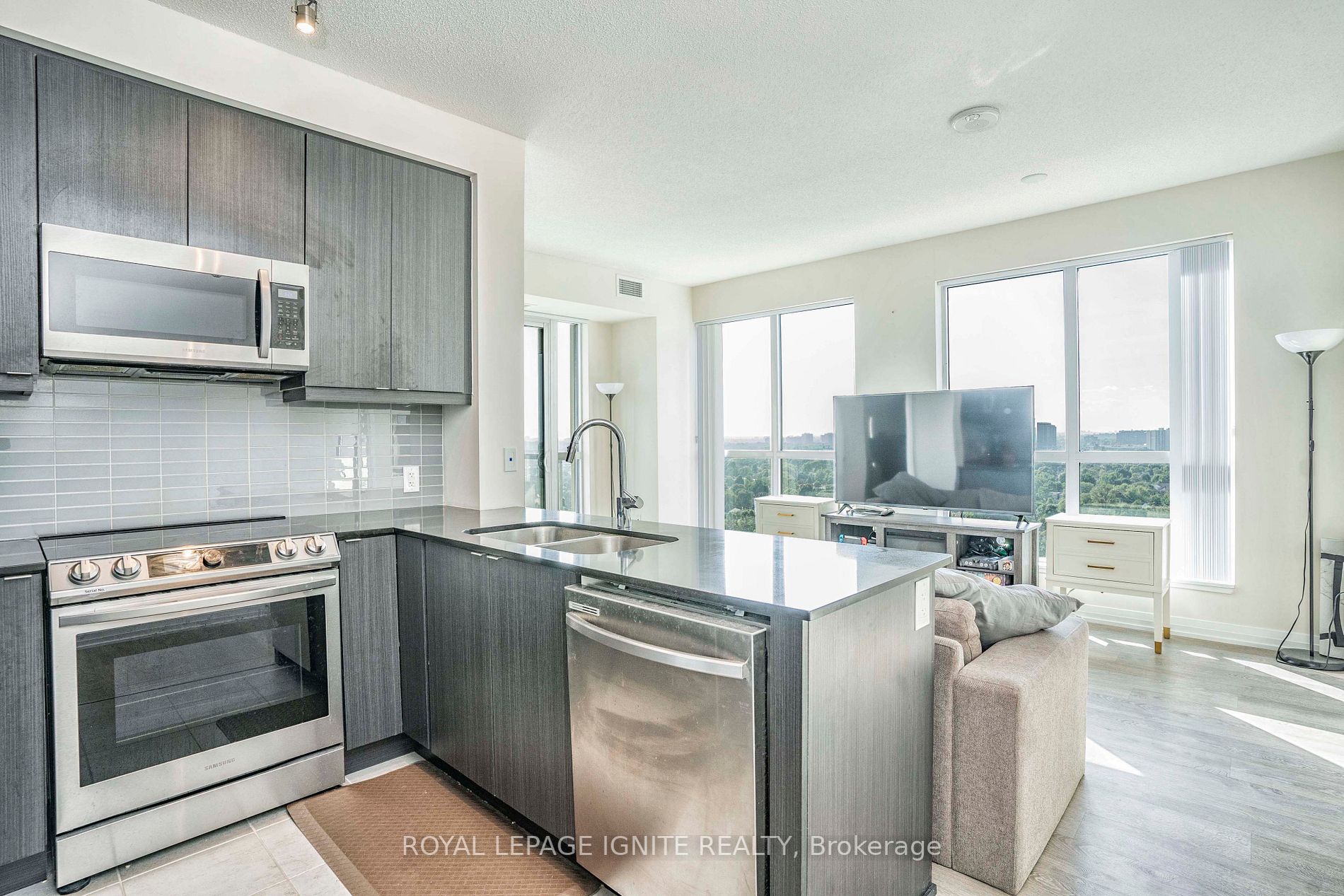 50 Thomas Riley Rd, #1707