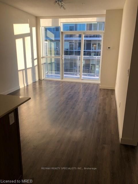 2093 Fairview Street, #2008