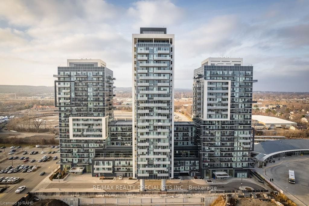 2093 Fairview Street, #2008
