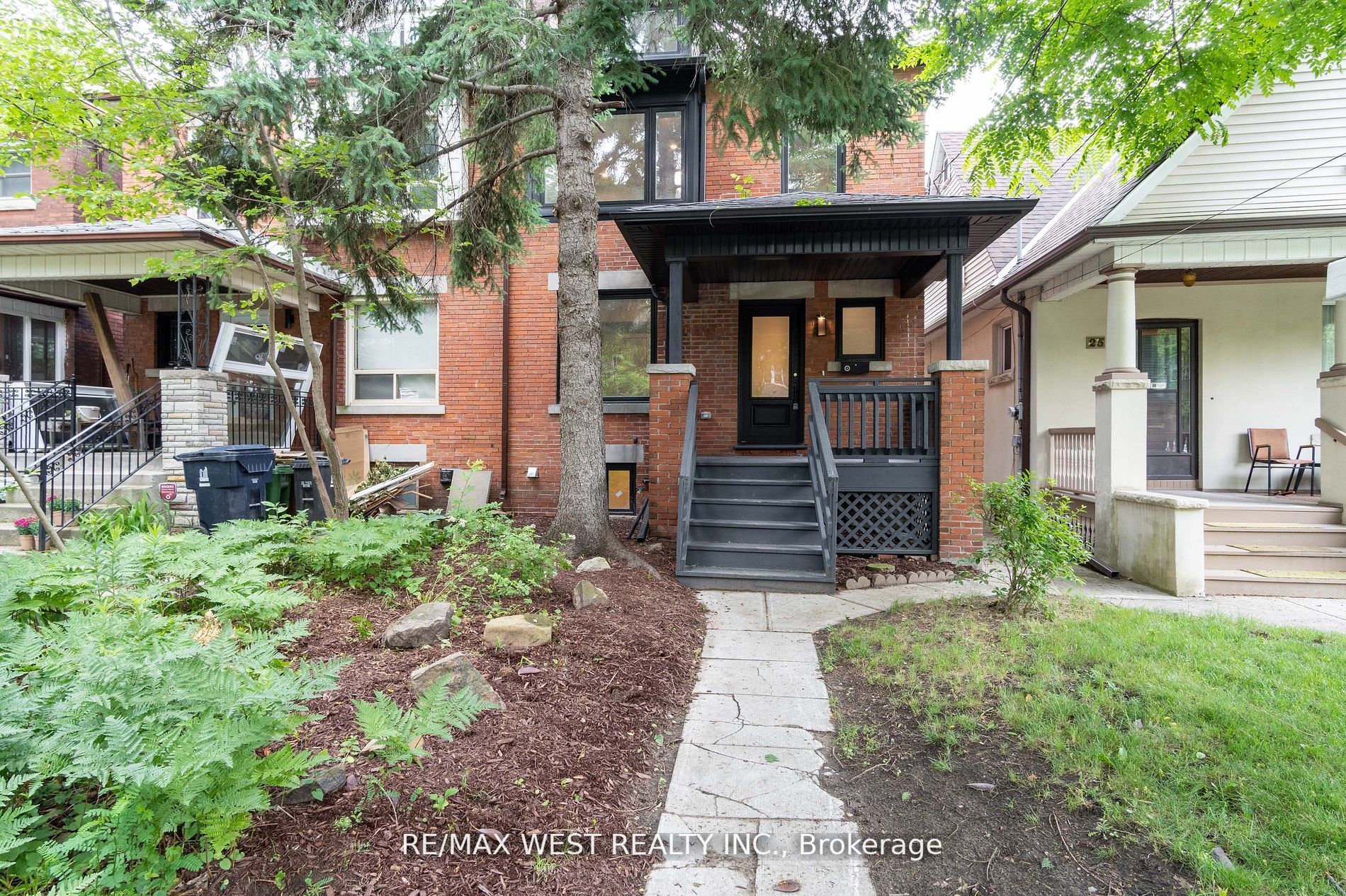 23 Radford Avenue