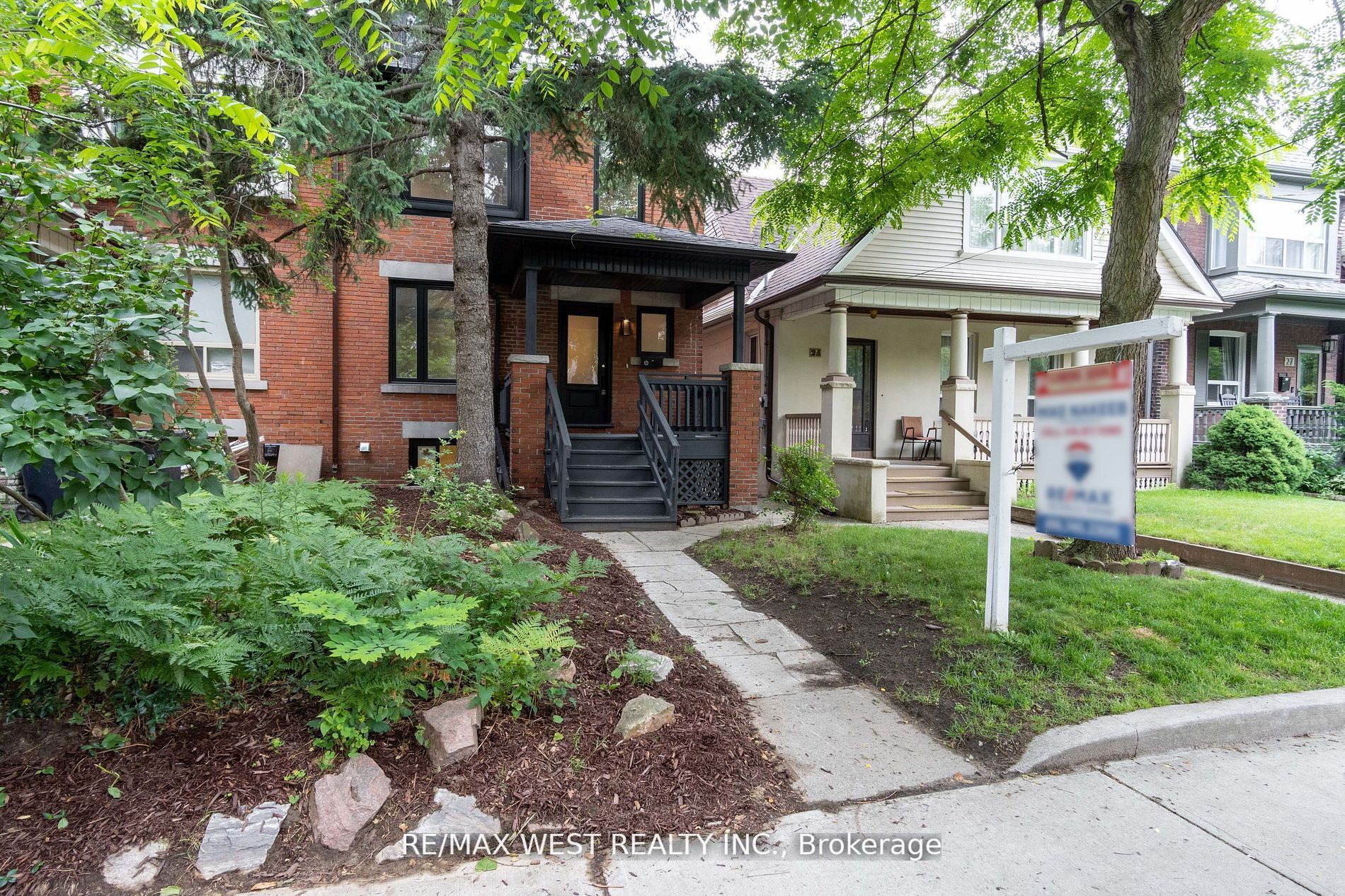 23 Radford Avenue