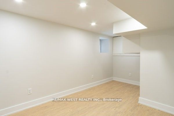 23 Radford Avenue