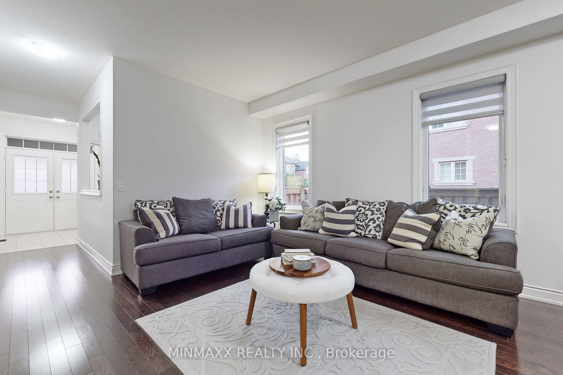 Listing W6702124 - Large Photo # 3