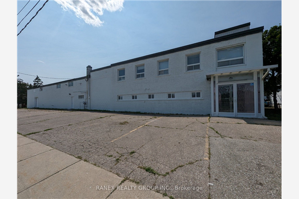 17 Sheard Ave, Brampton