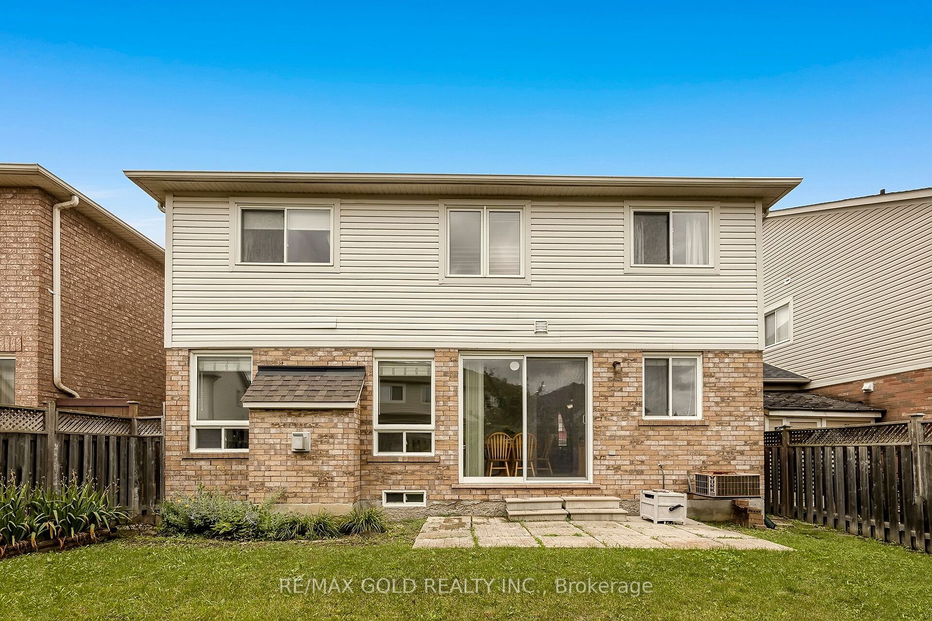 65 Sugarhill Dr