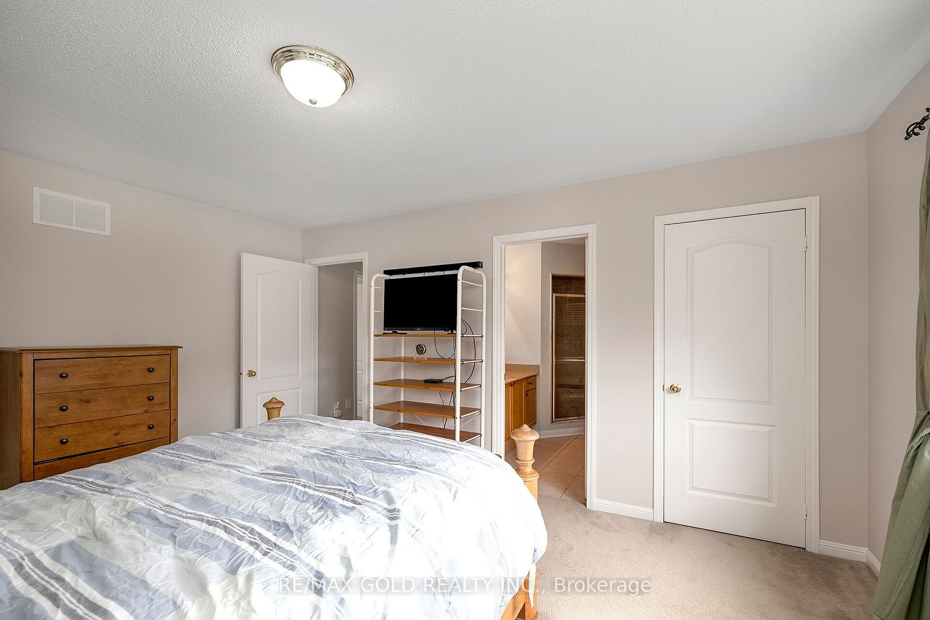 65 Sugarhill Dr