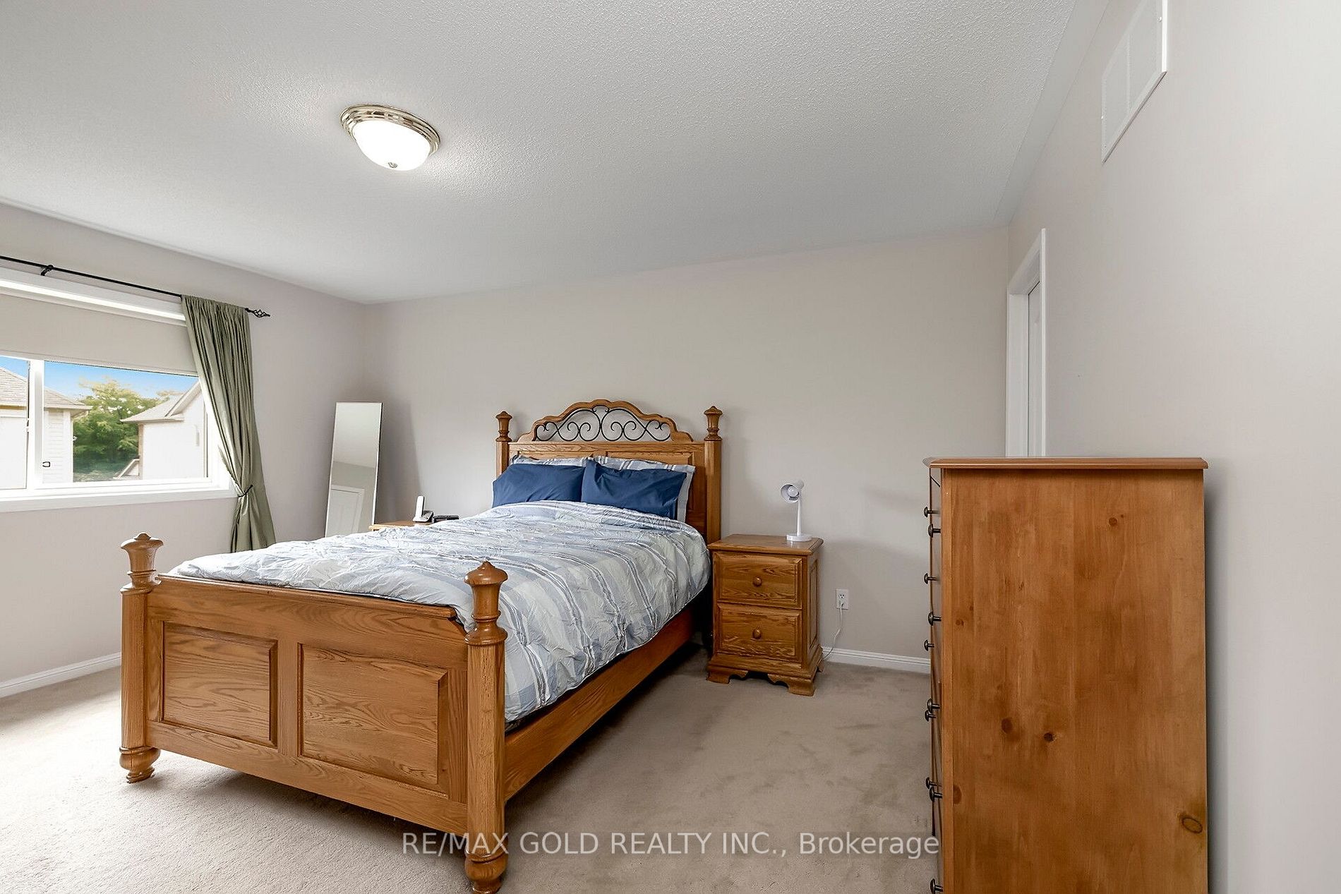 65 Sugarhill Dr