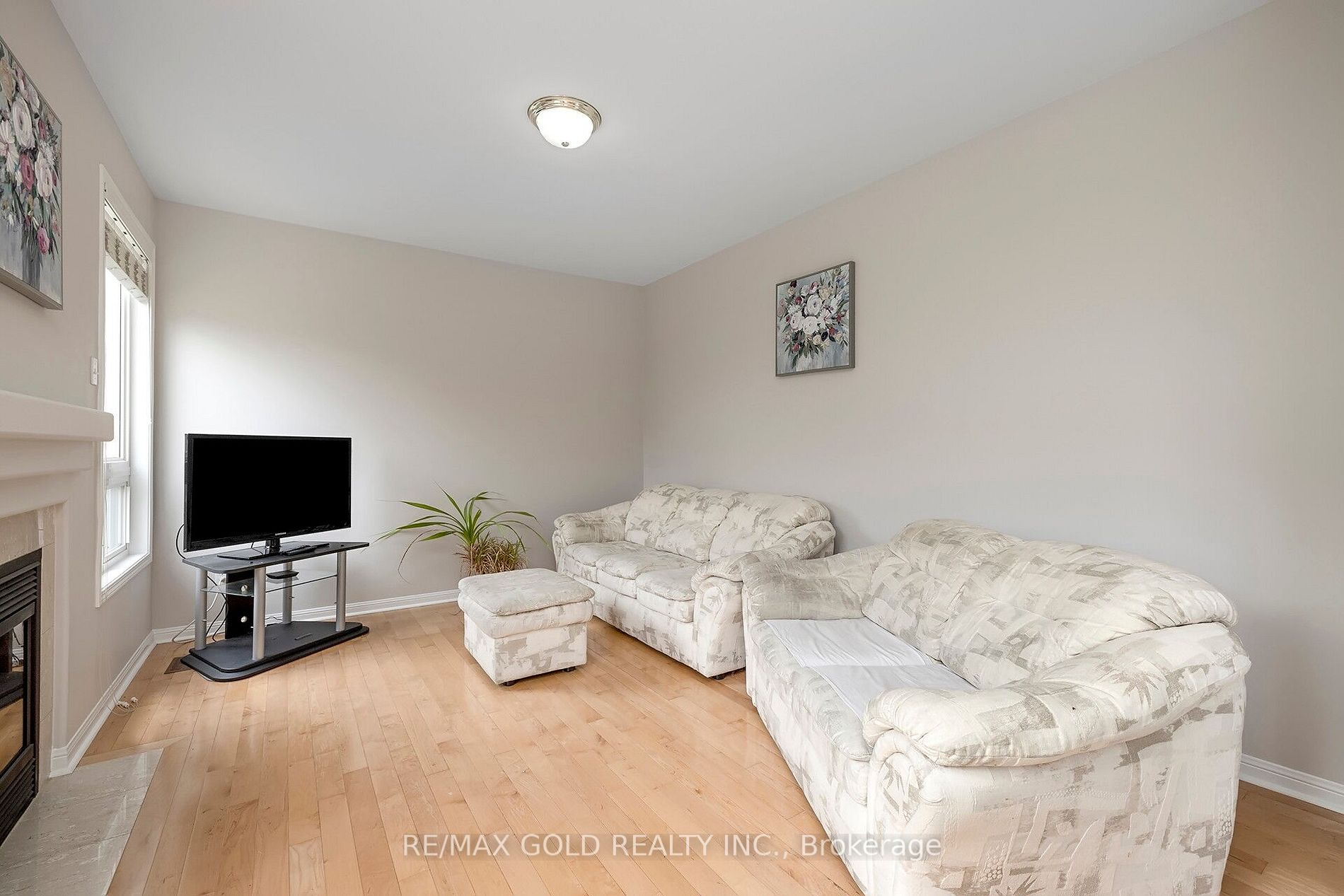 65 Sugarhill Dr