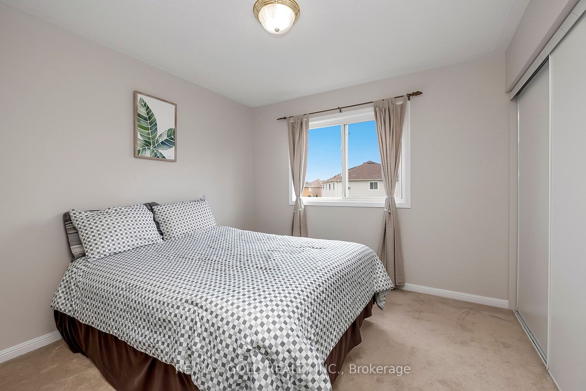 65 Sugarhill Dr
