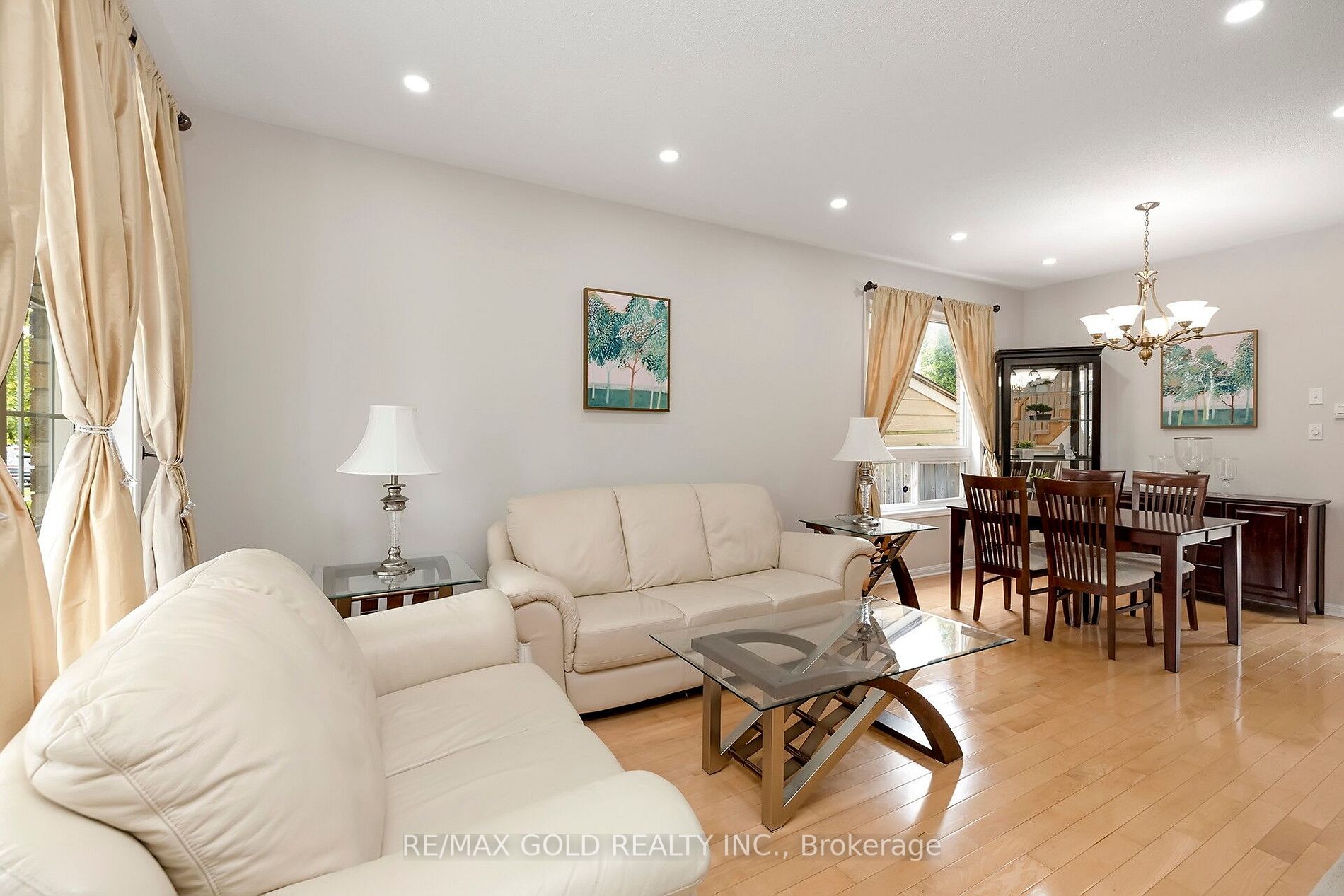 65 Sugarhill Dr