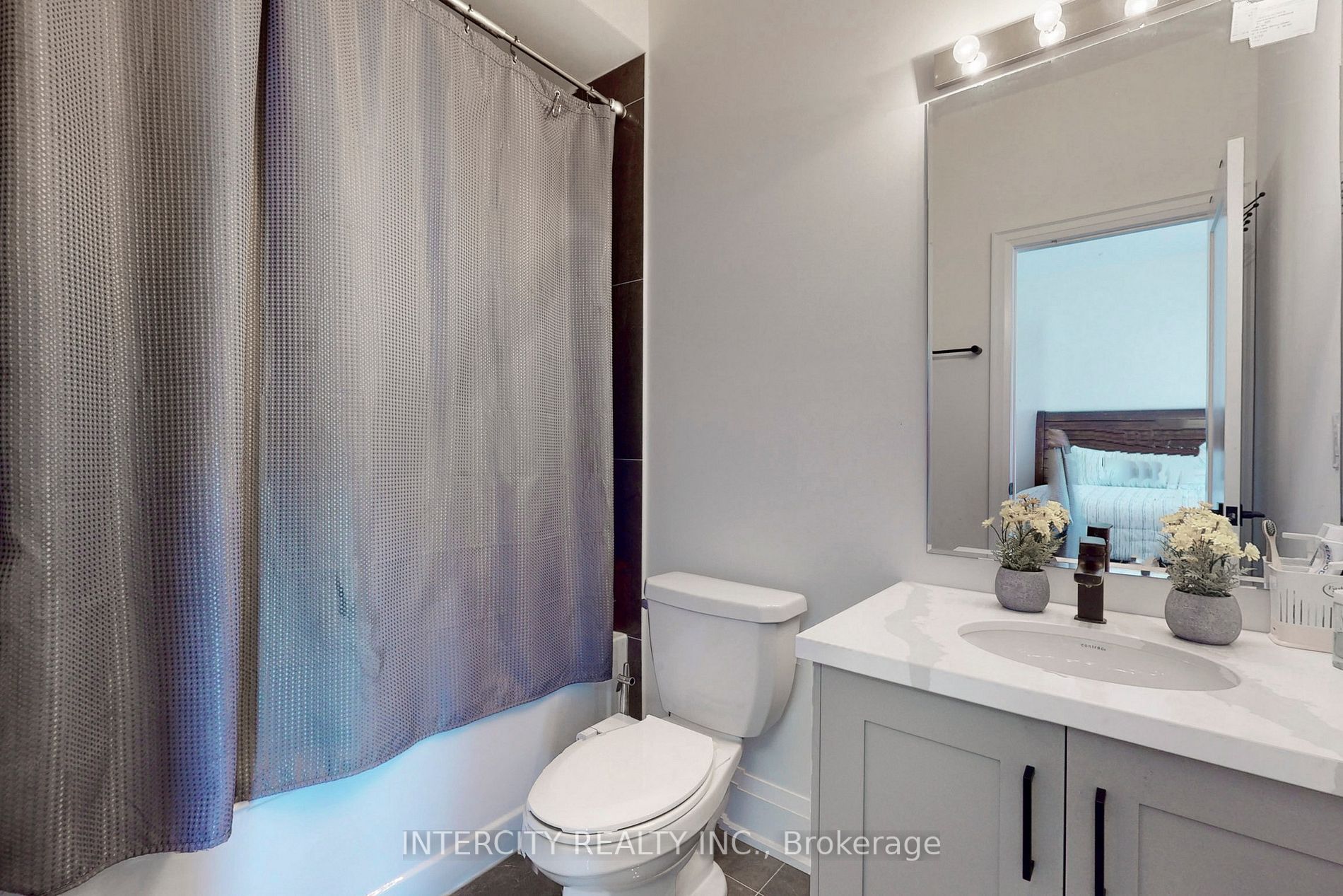 62 Royal Fern Cres