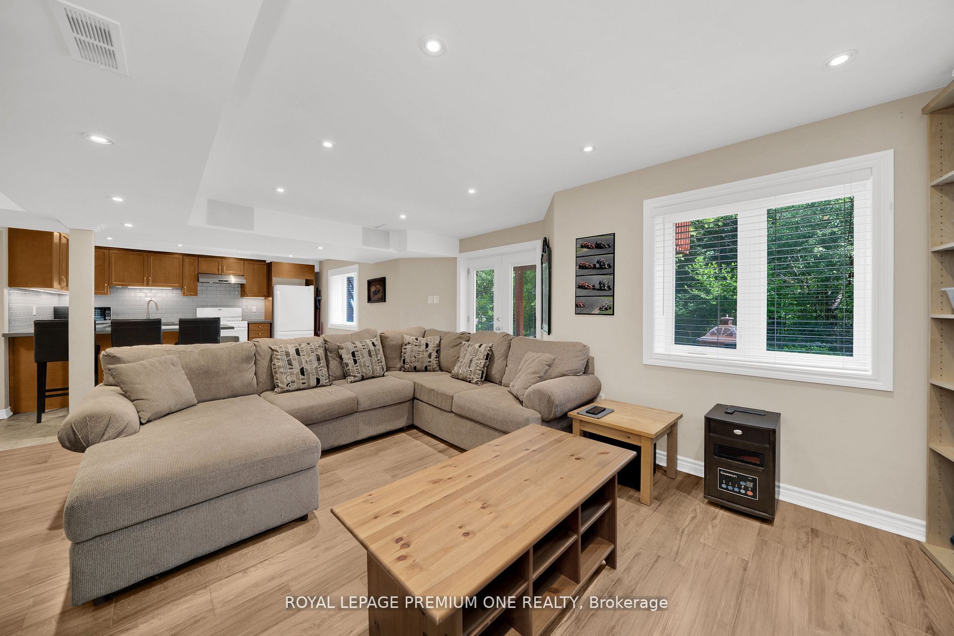 20 Bridgend Cres