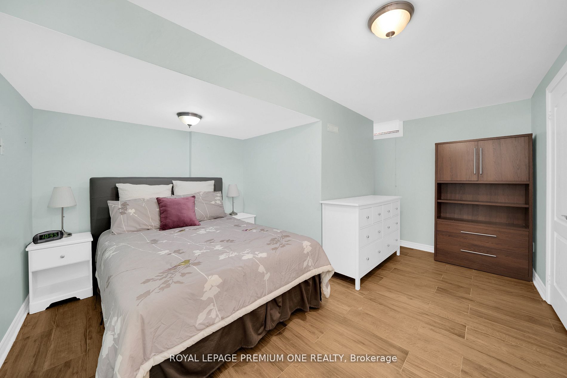 20 Bridgend Cres