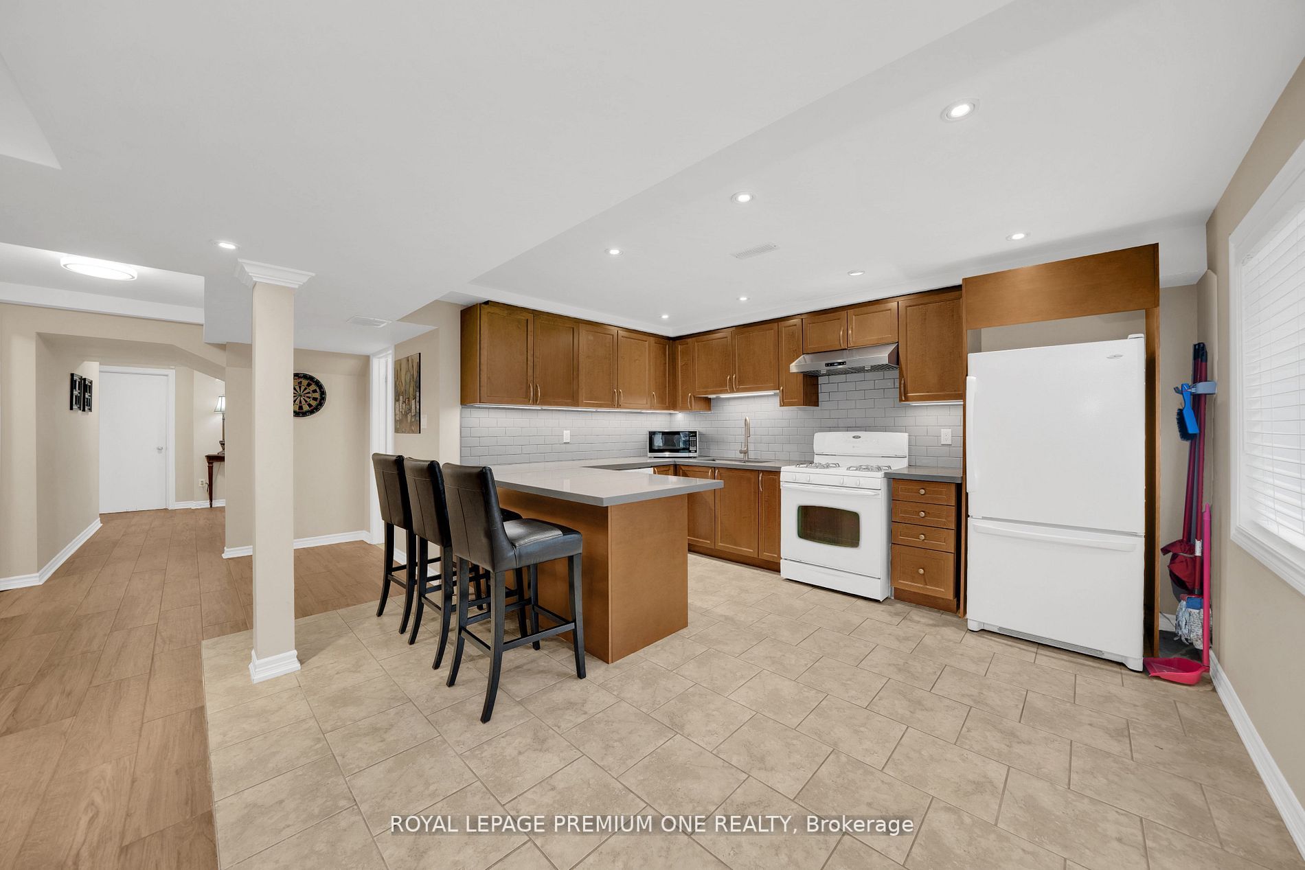 20 Bridgend Cres