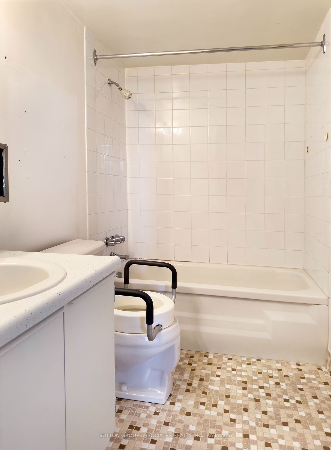 155 Marlee Ave, #1606