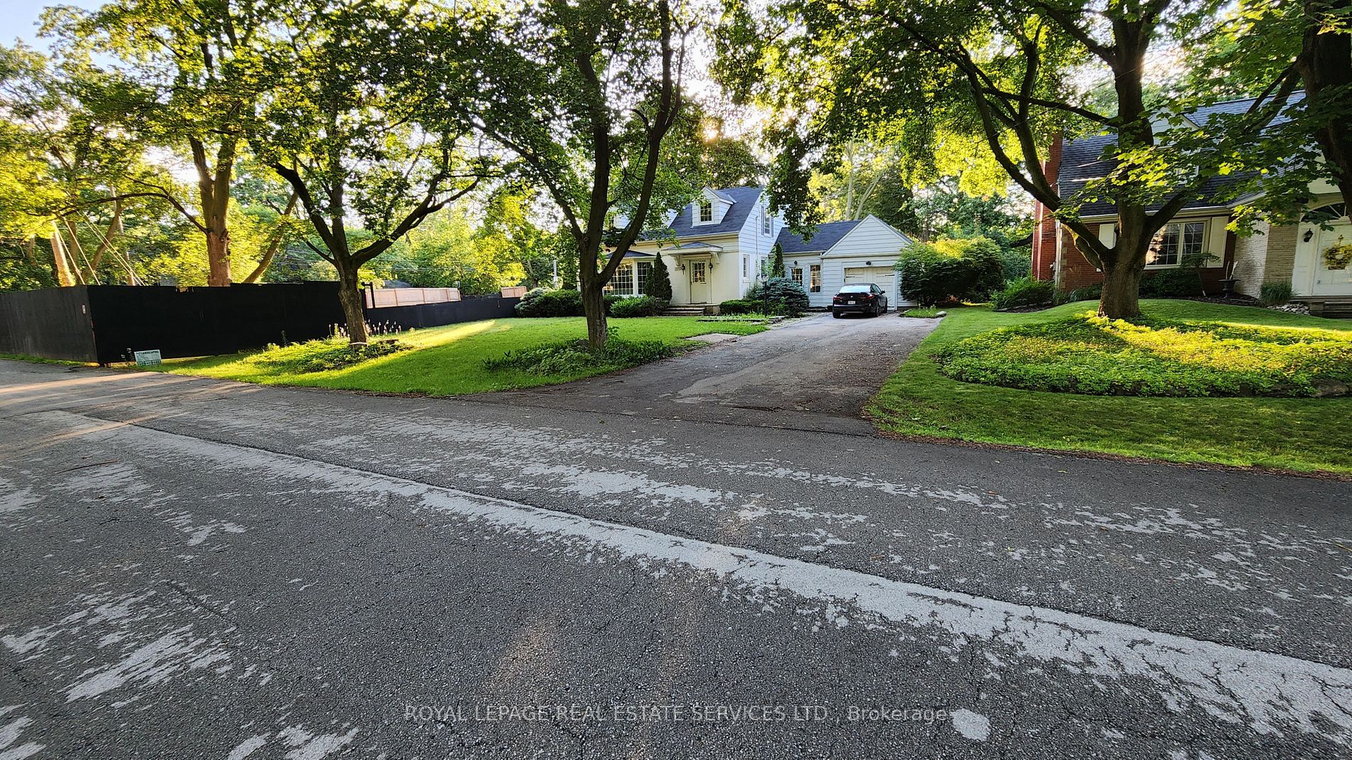 1073 Cedar Grove Blvd