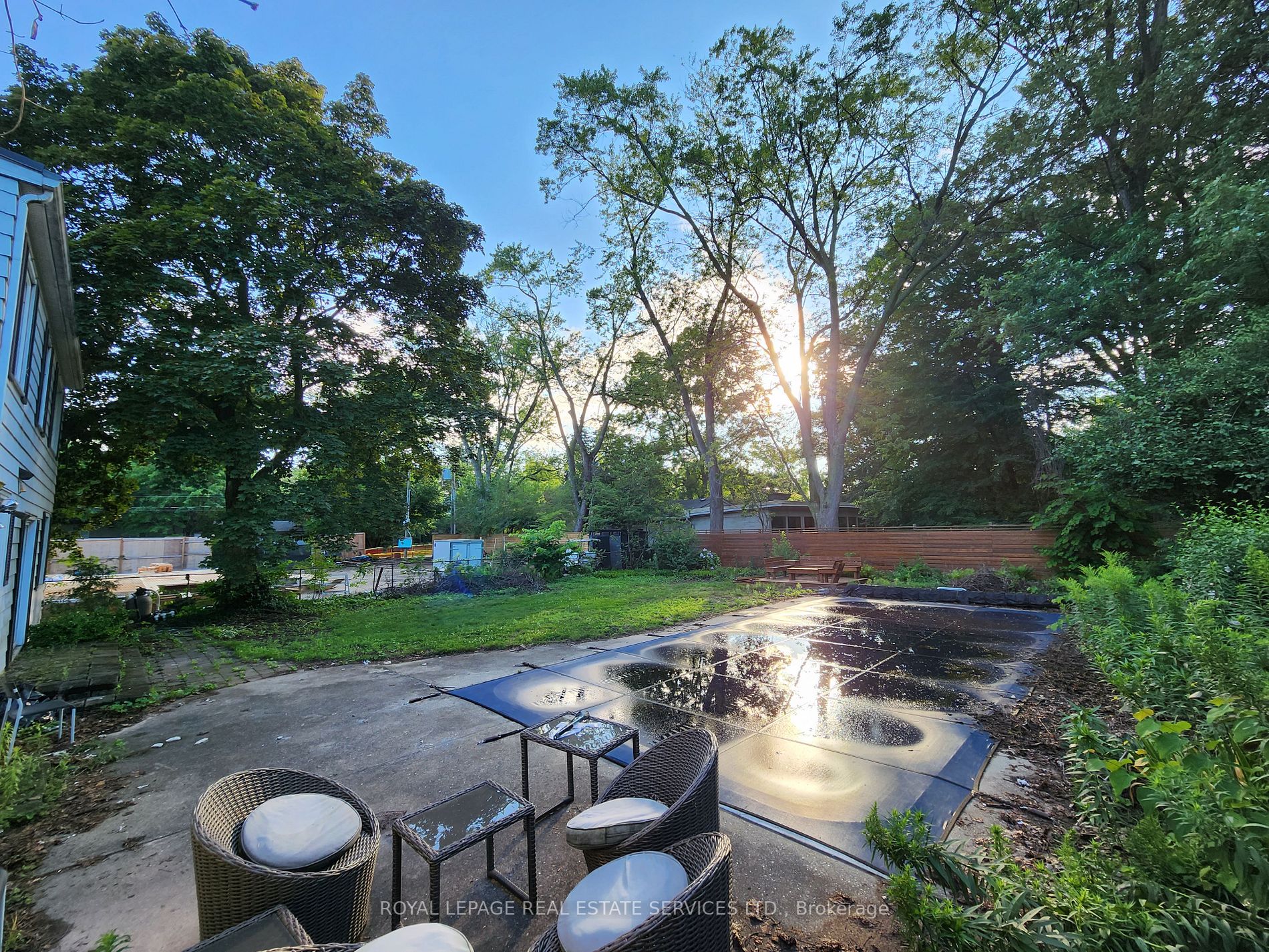 1073 Cedar Grove Blvd