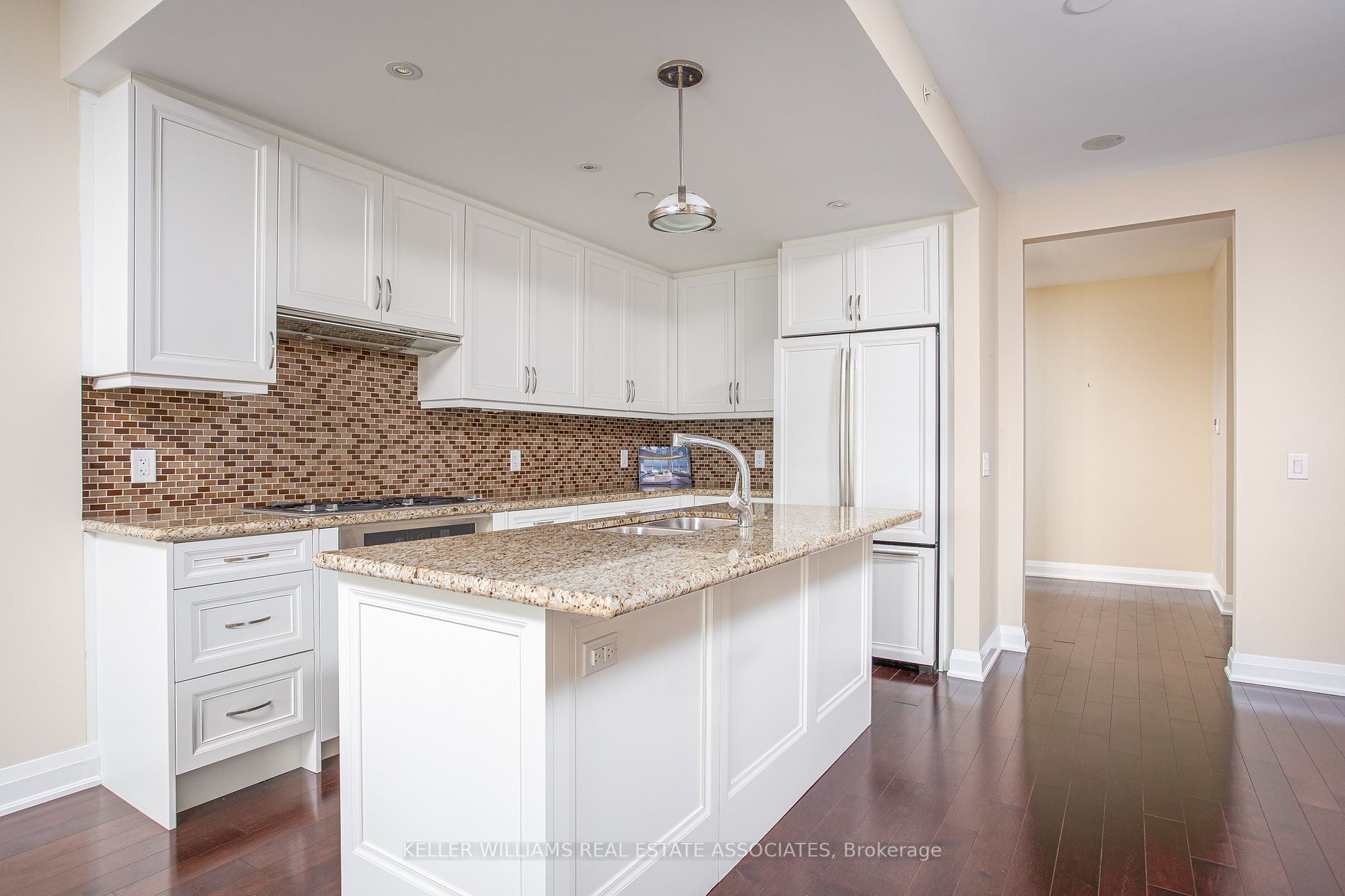 11 Bronte Rd, #413