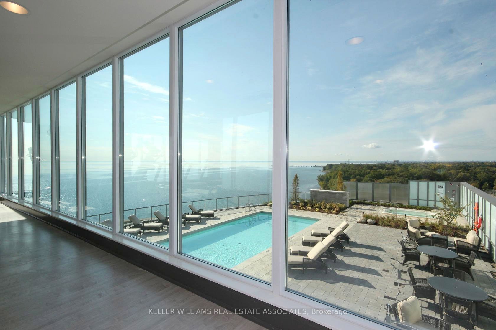 11 Bronte Rd, #413