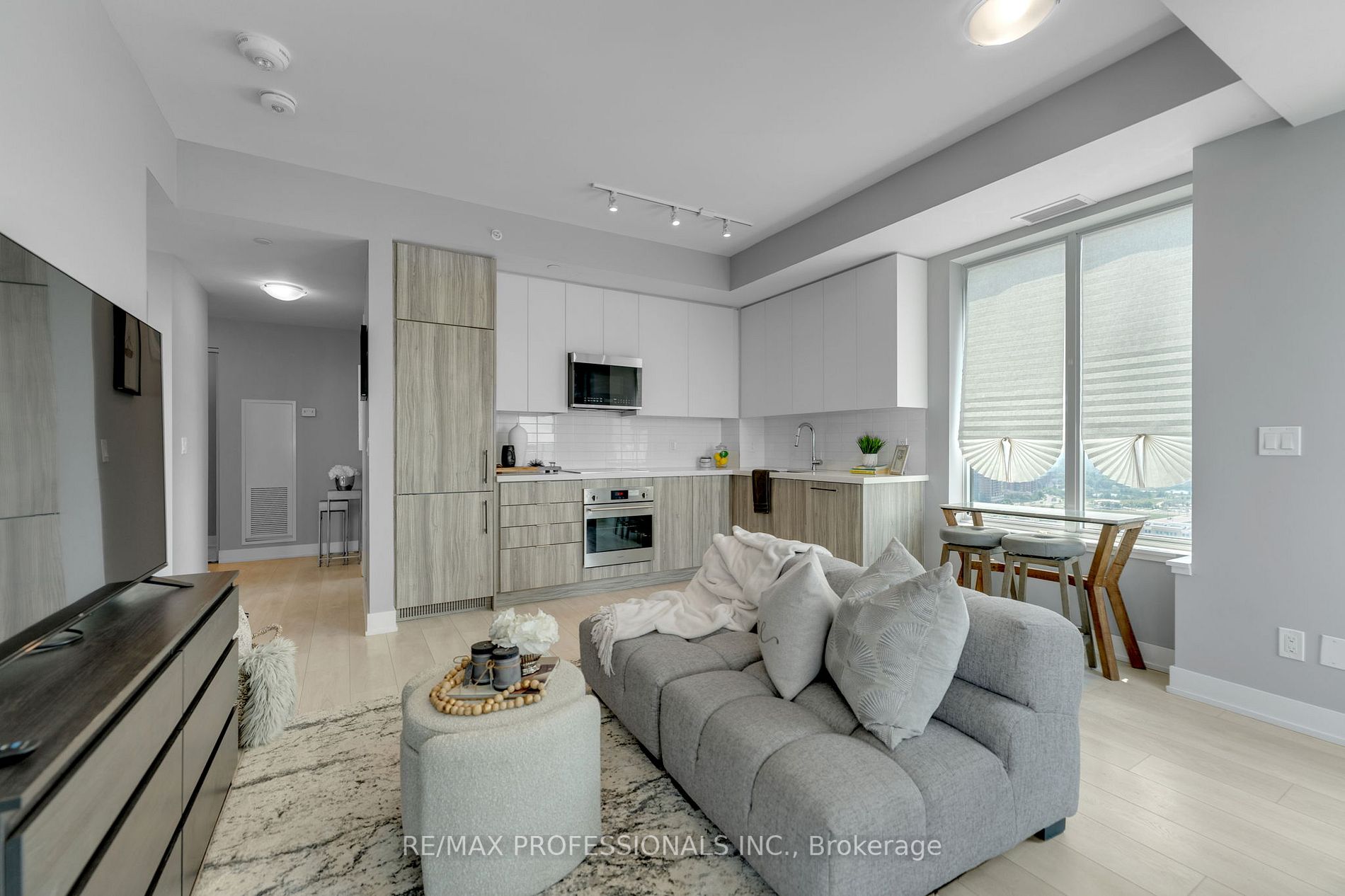 Listing W6703246 - Large Photo # 13