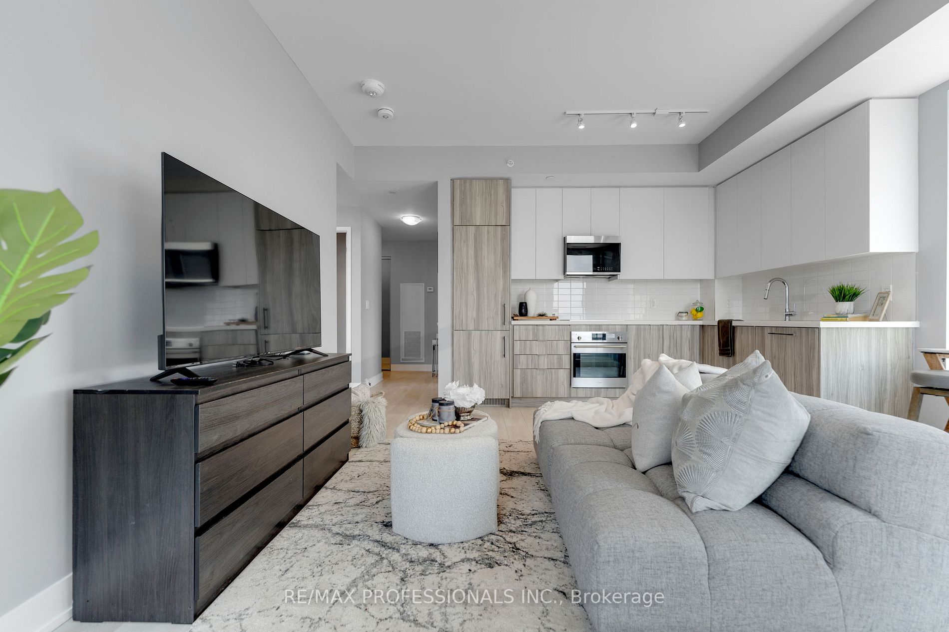 Listing W6703246 - Large Photo # 14