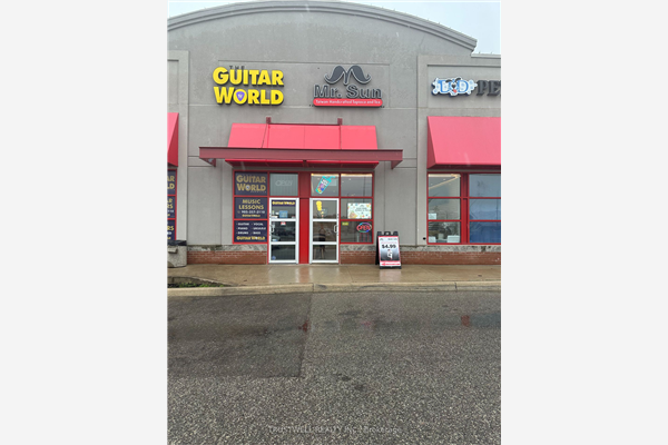 380 Dundas St E, Oakville