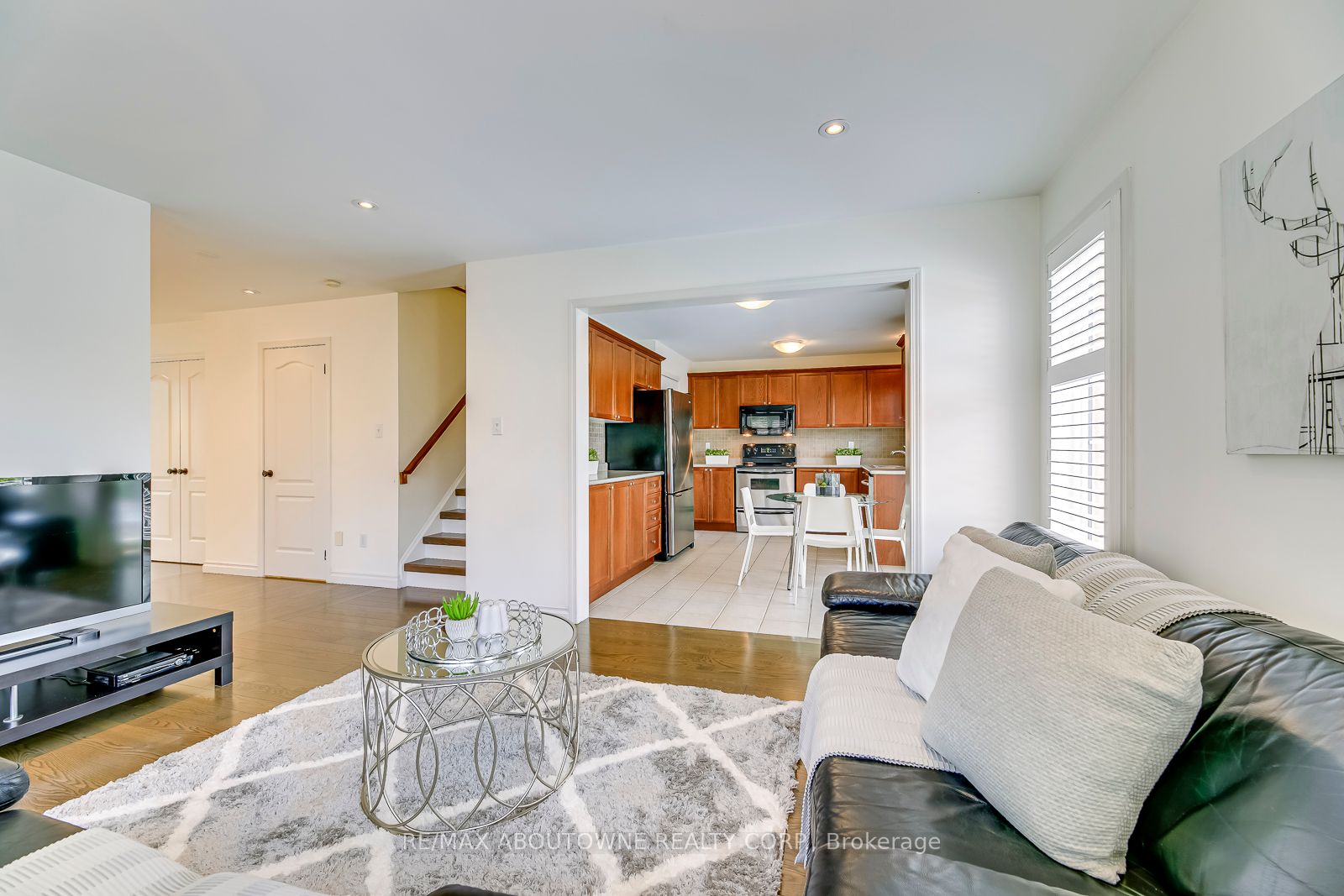 2328 Calloway Dr