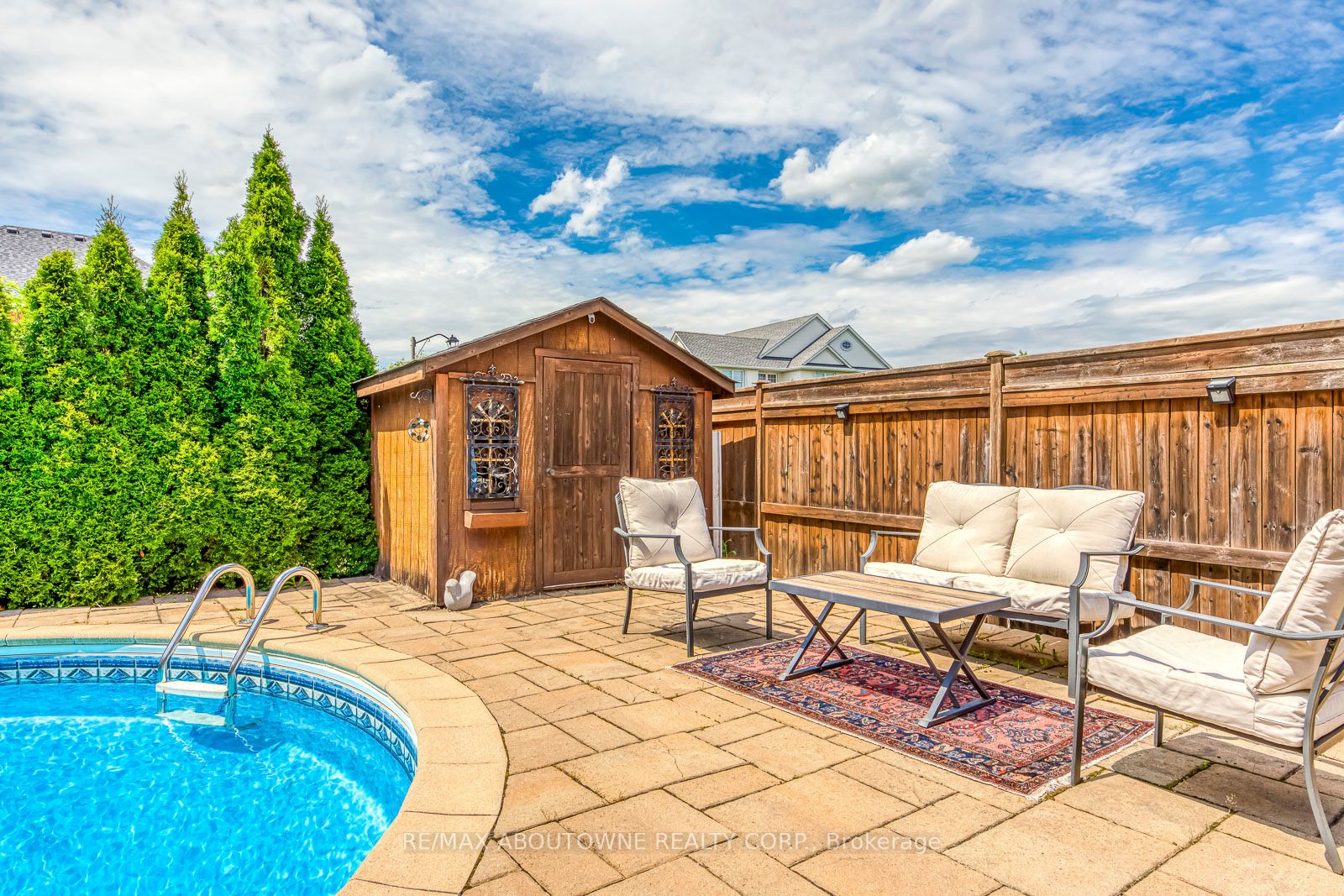 2328 Calloway Dr
