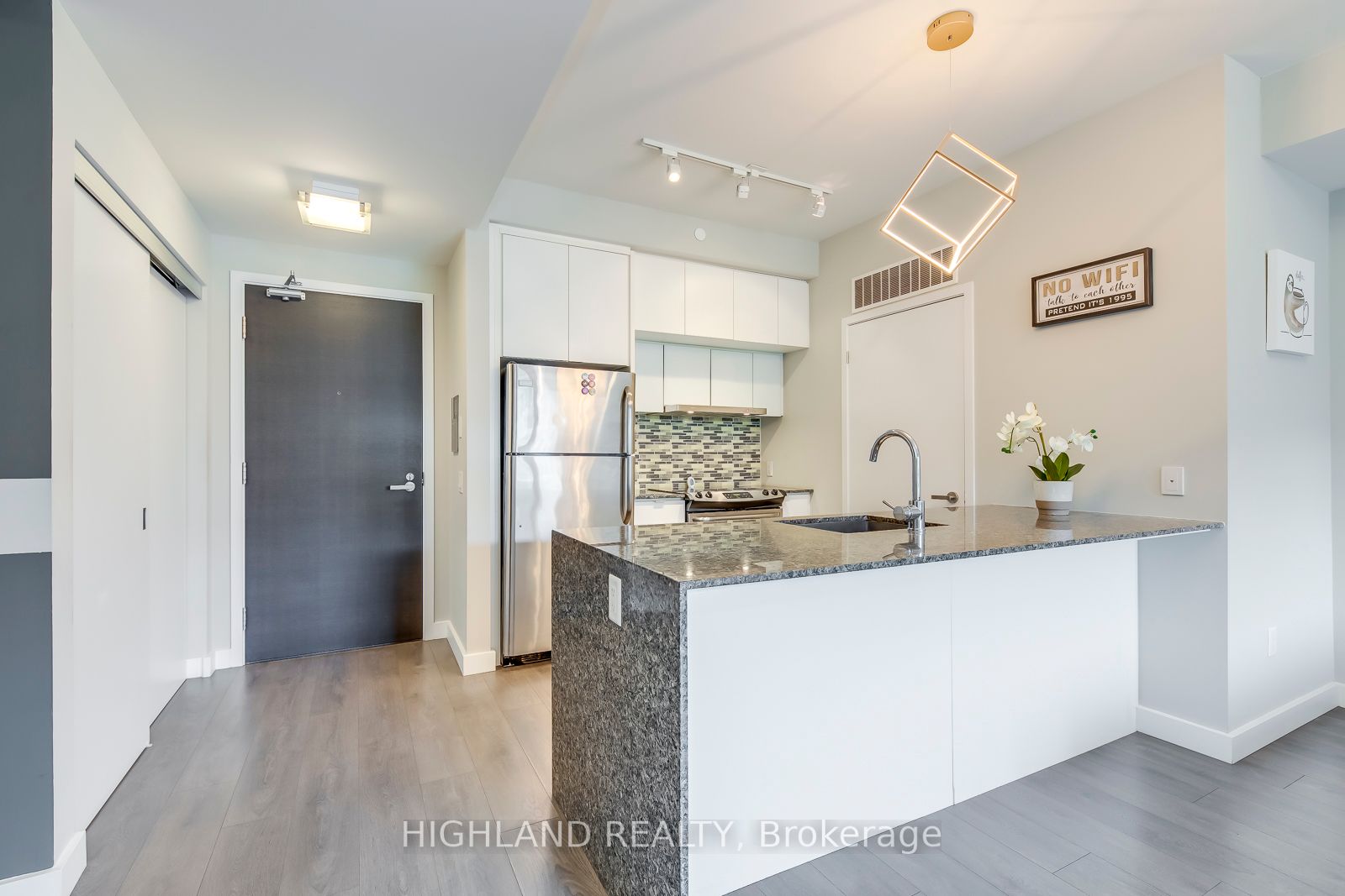 5035 Harvard Road, #202