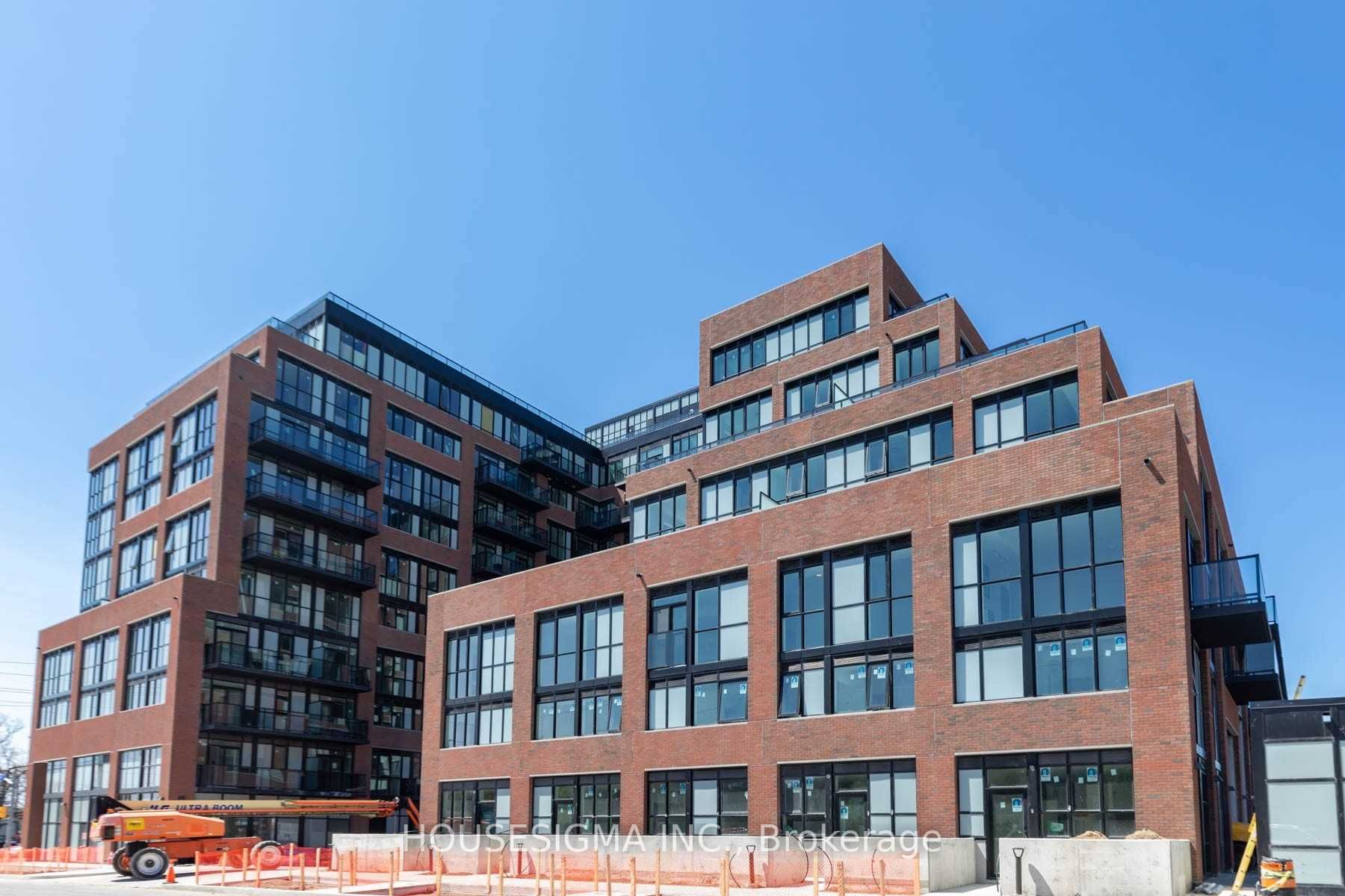 2300 St Clair Ave W, #429