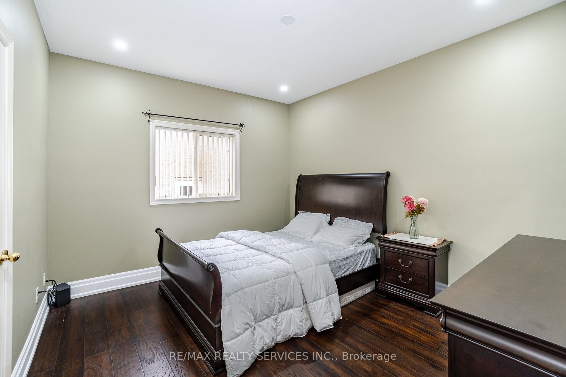 Listing W6703876 - Large Photo # 18