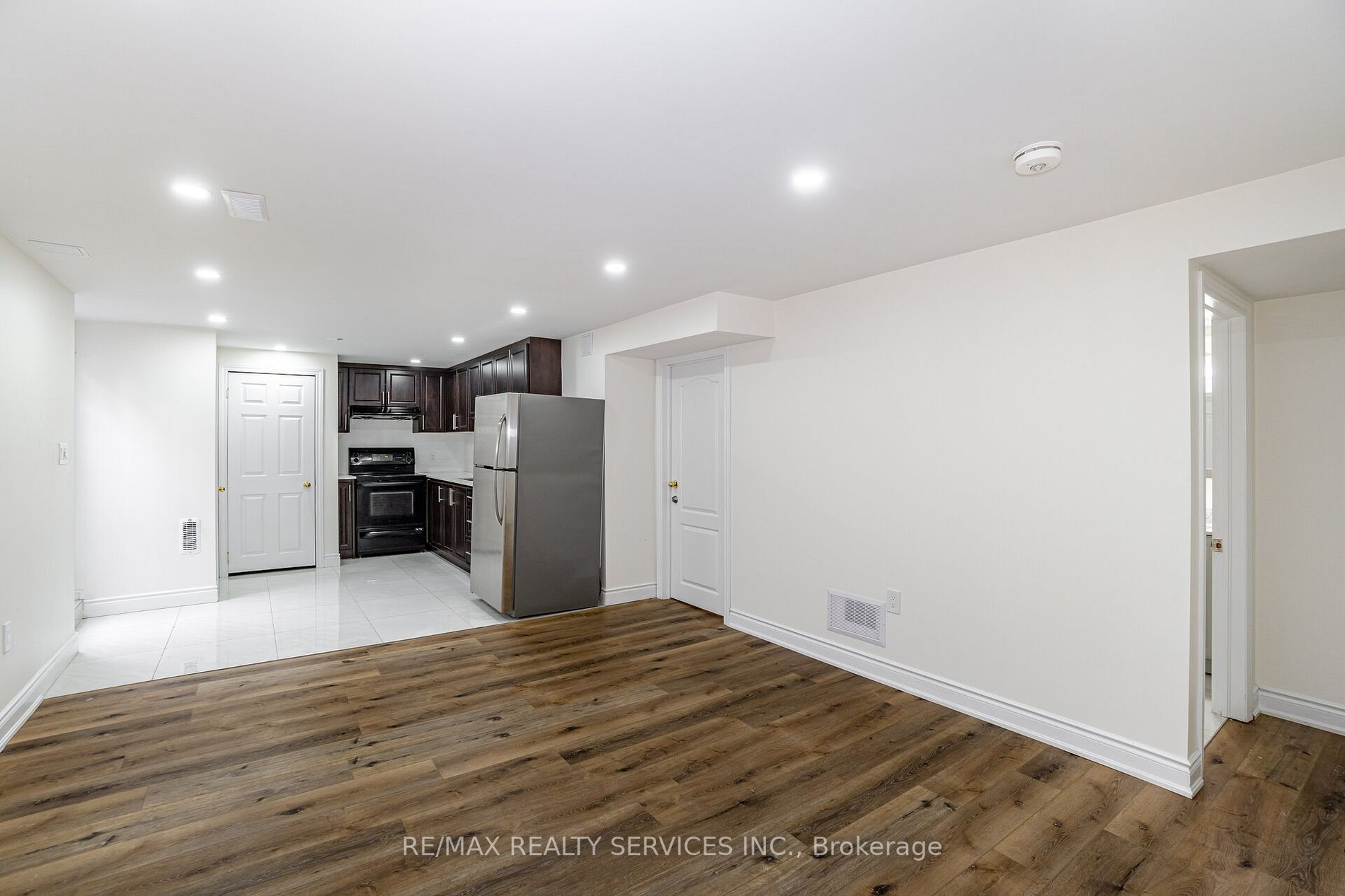 Listing W6703876 - Large Photo # 27