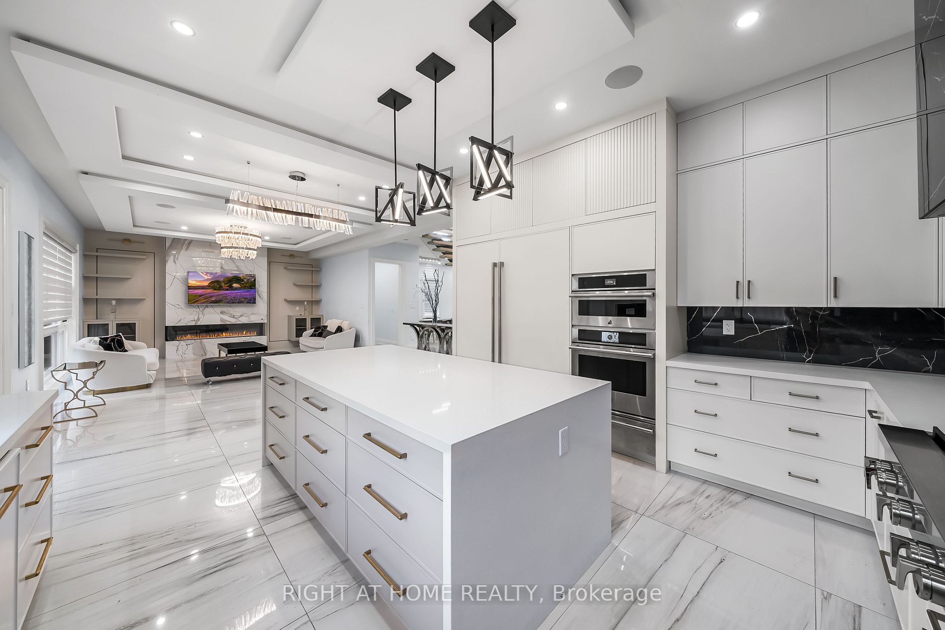 246 Edenbridge Drive