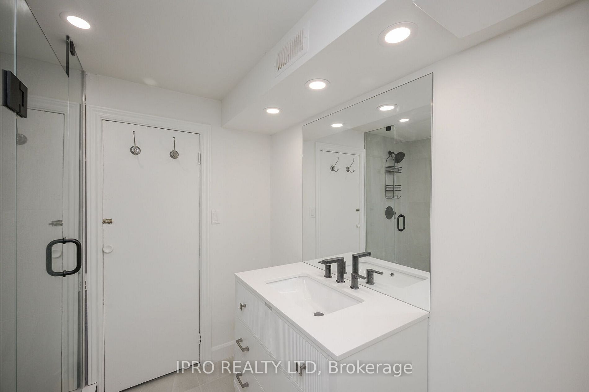 253 Appleby Line