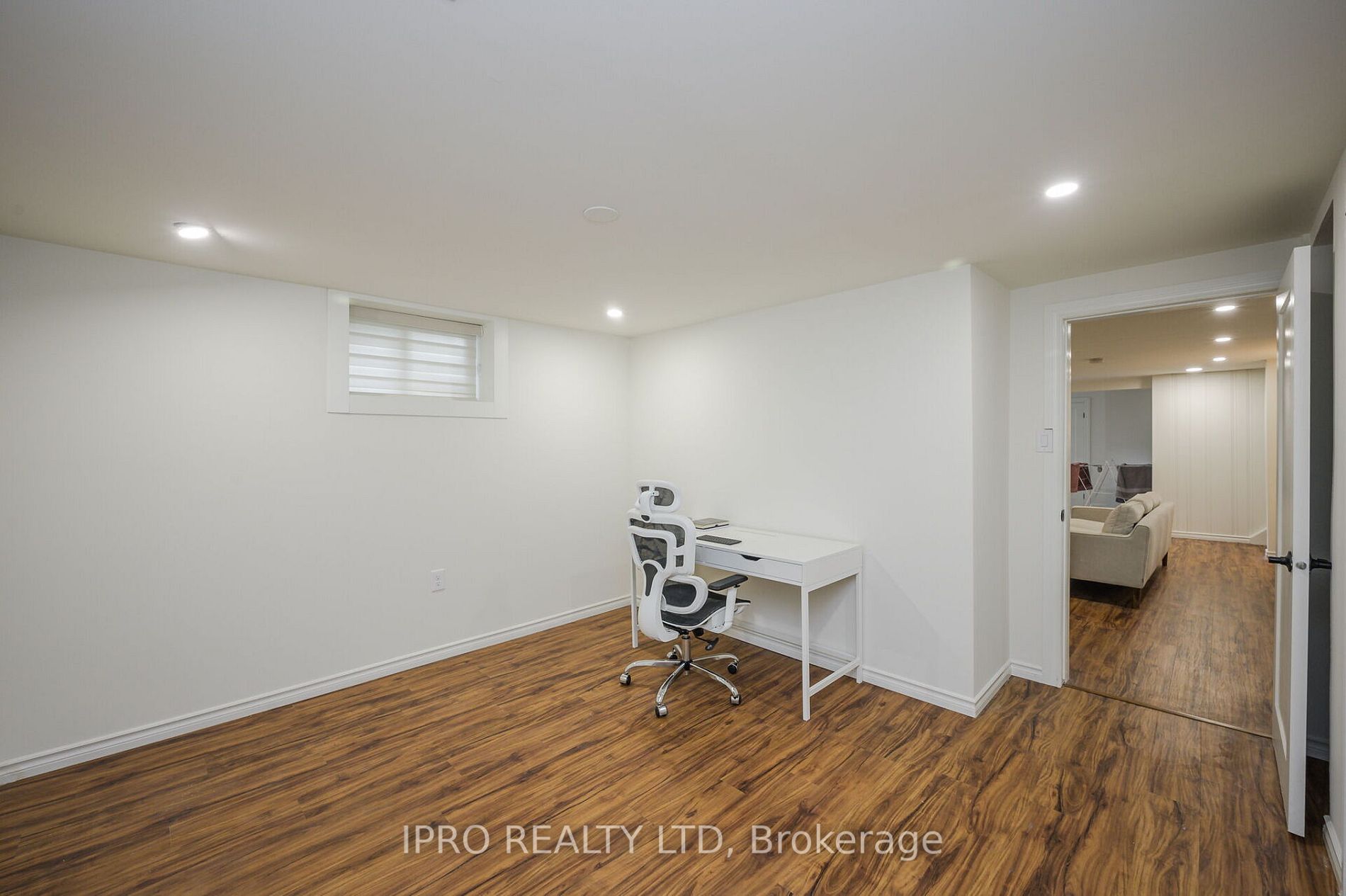 253 Appleby Line