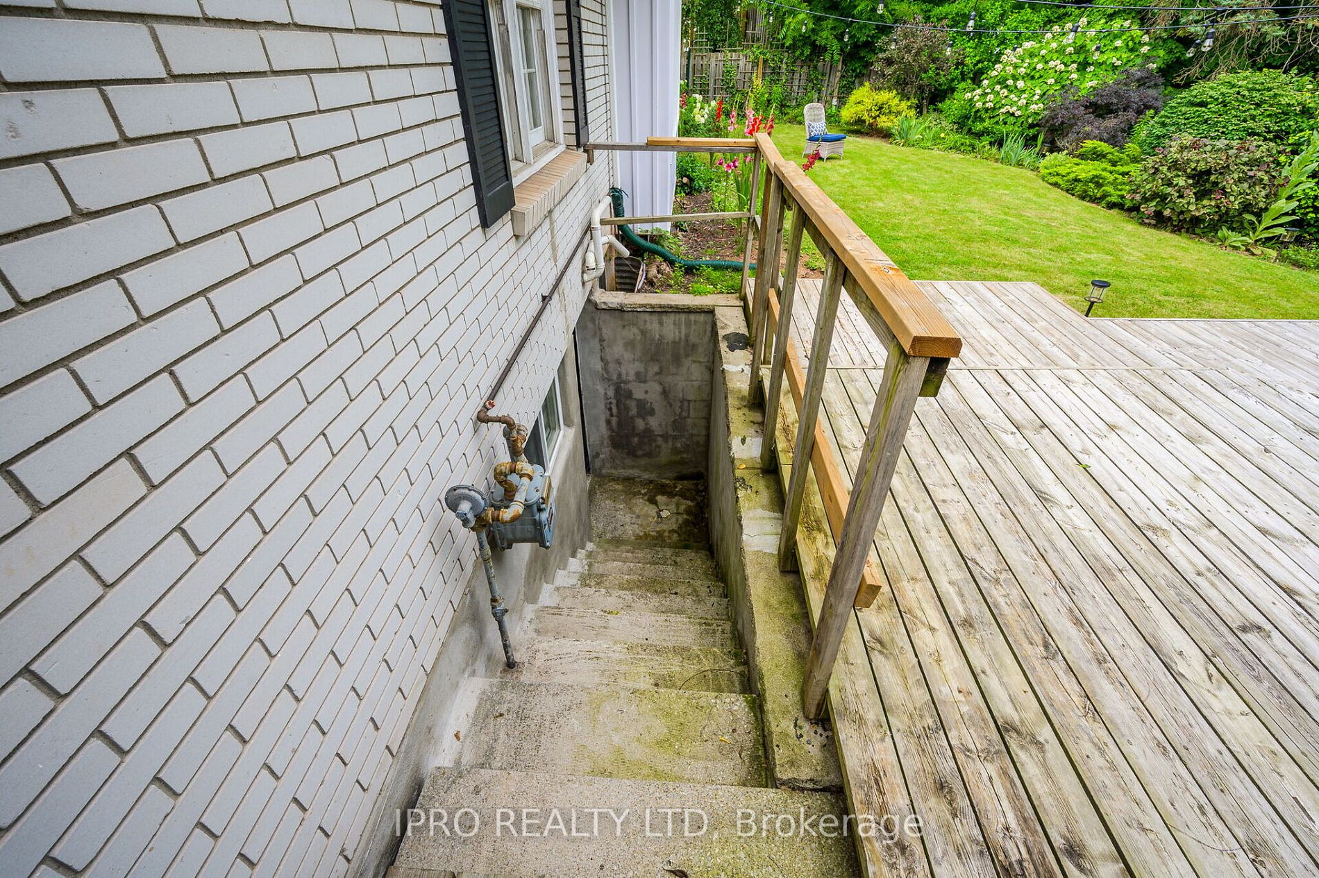 253 Appleby Line